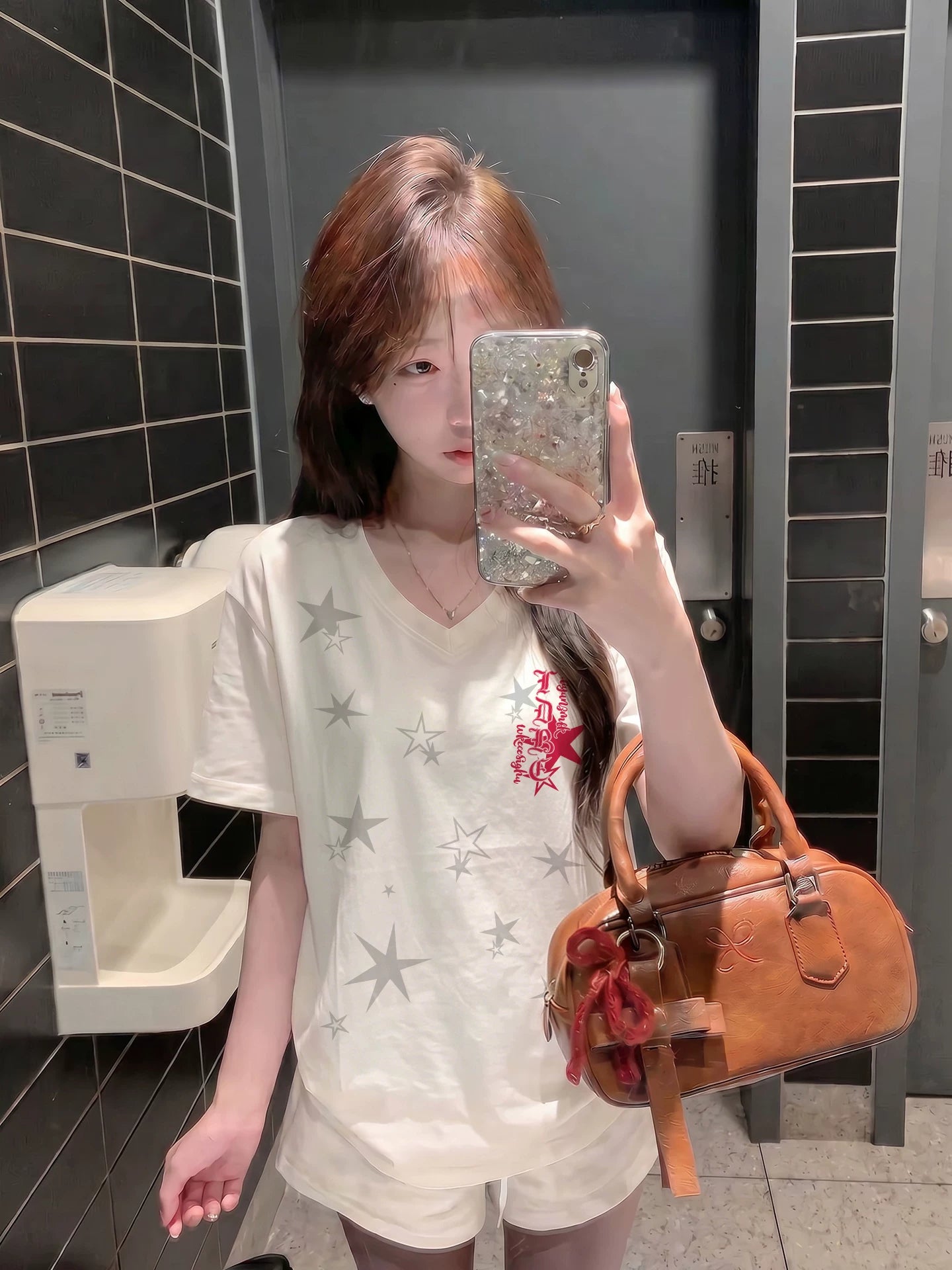 Star-Print V-Neck T-Shirt product view 5