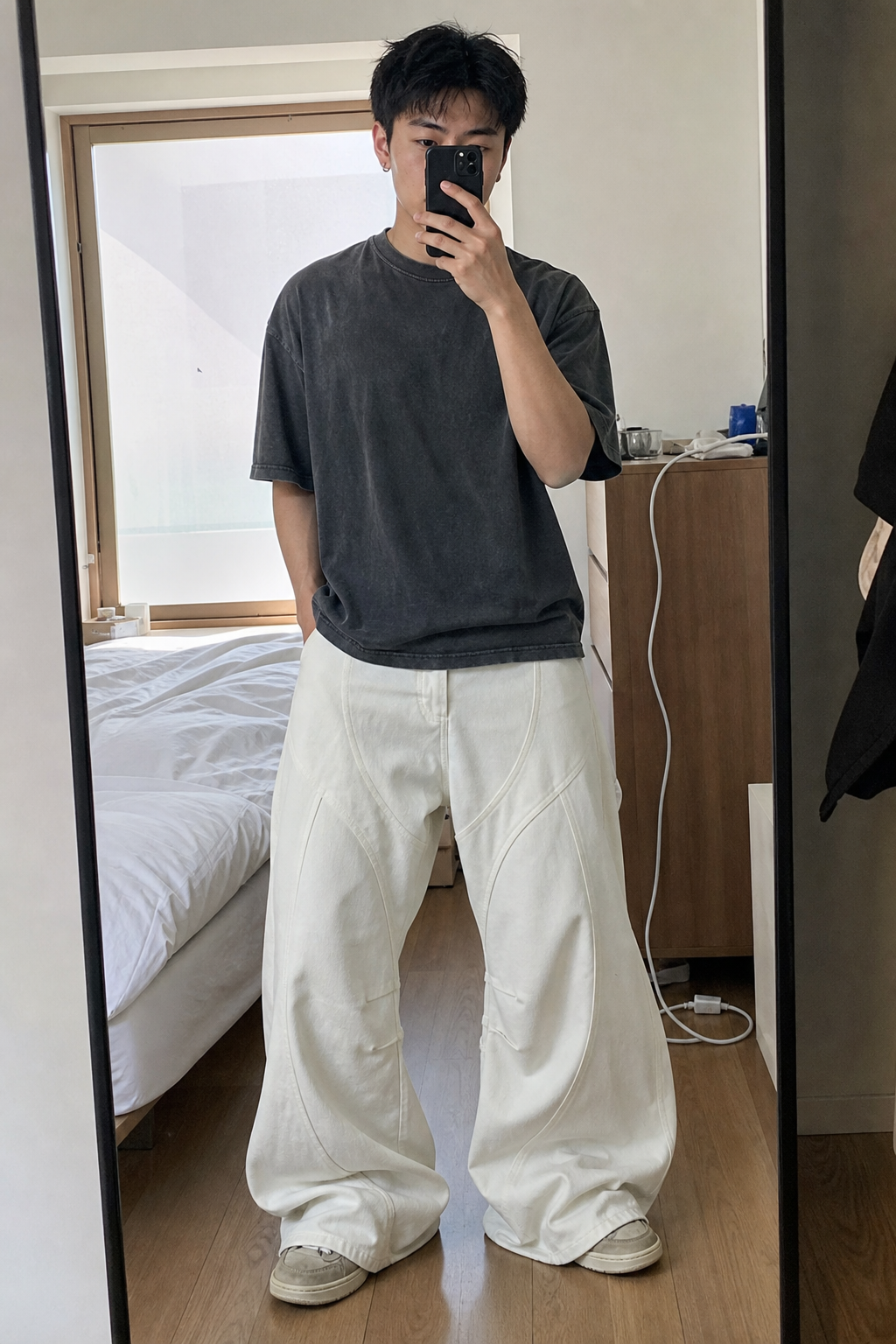 UGC apartment mirror styling of Men's Frayed Wide-Leg Machete Jeans