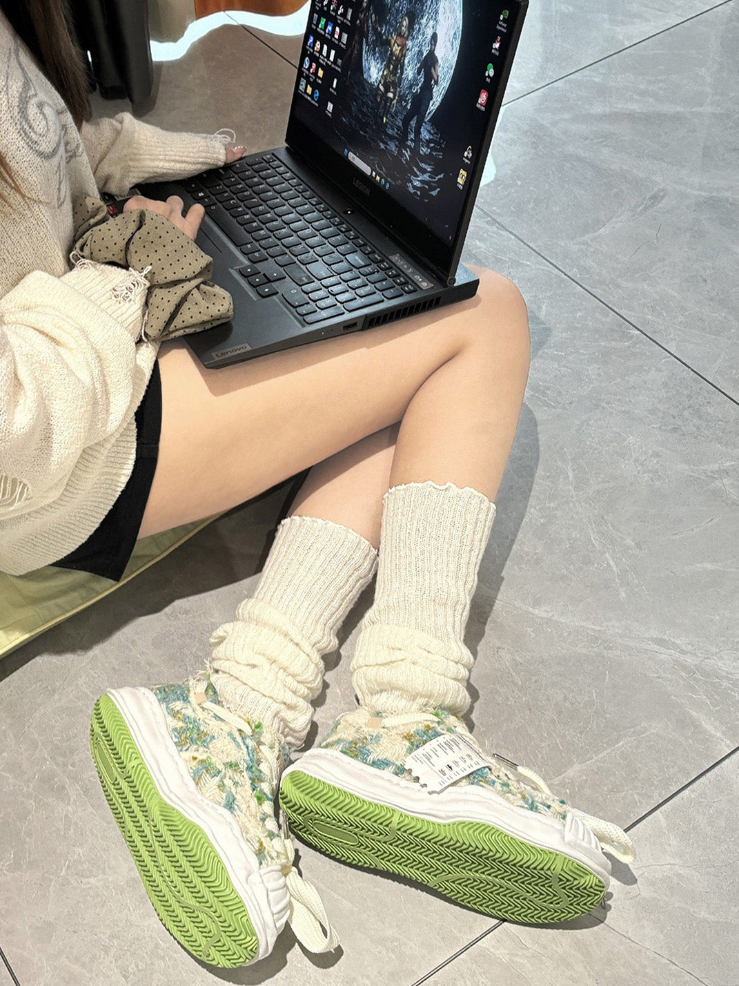 Green Frayed-Panel Sculpted-Sole Sneakers - View 3
