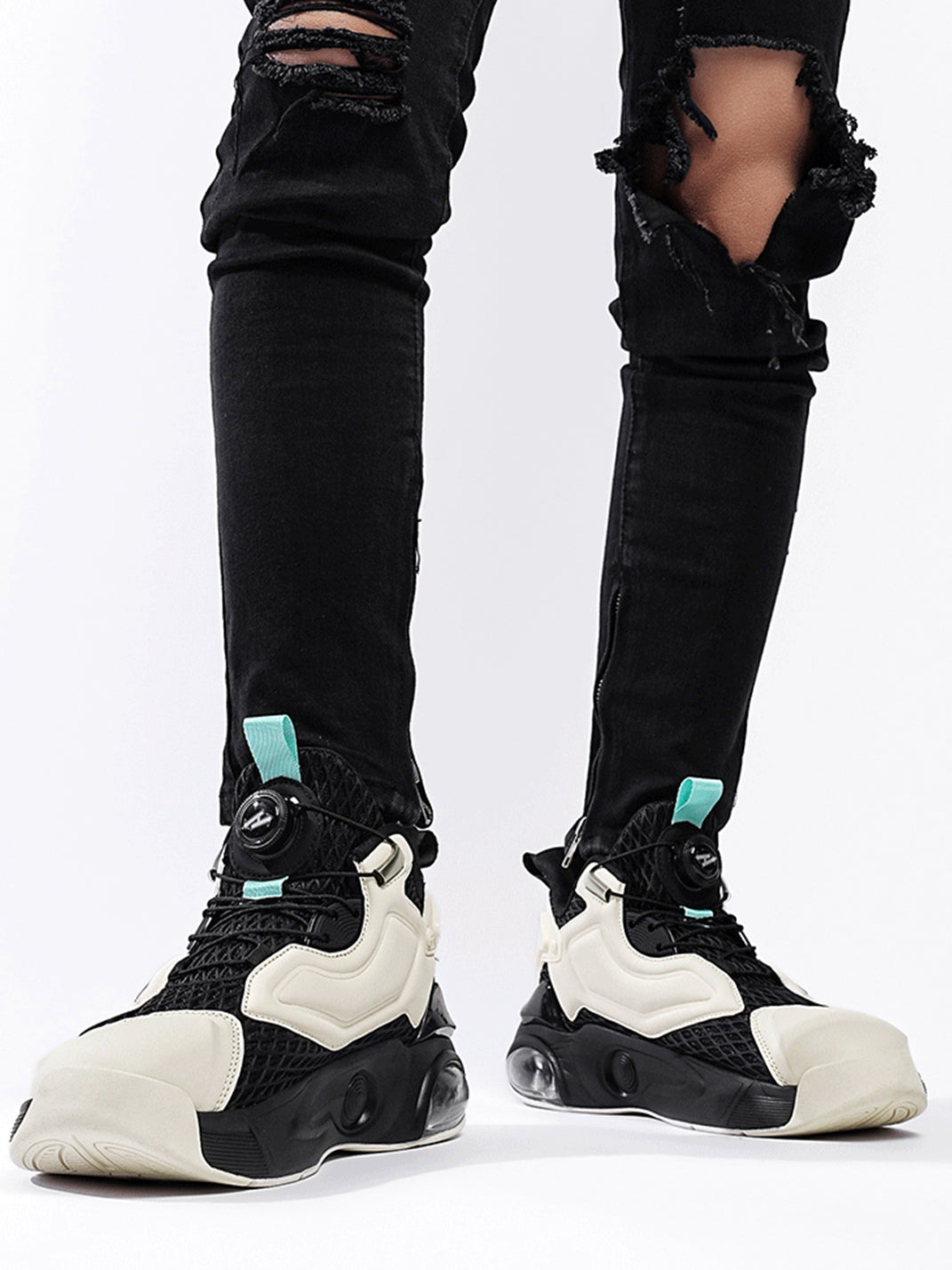 Black Air-Cushion Runner Sneakers - View 11
