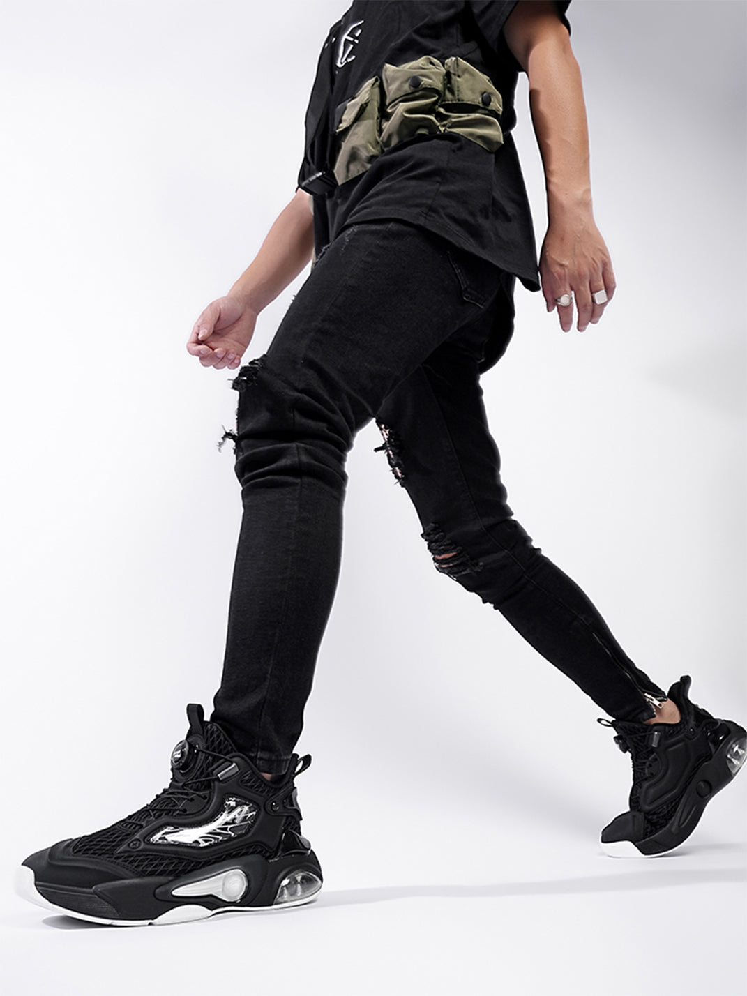 Black Air-Cushion Runner Sneakers - View 2