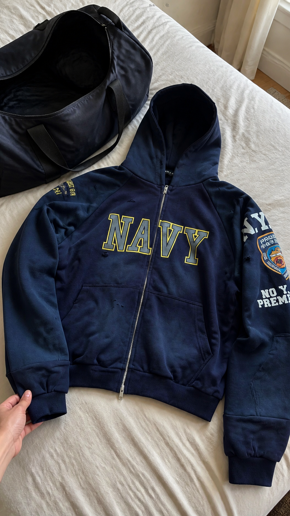 NAVY Duel-Zip Hoodie natural UGC showcase 5