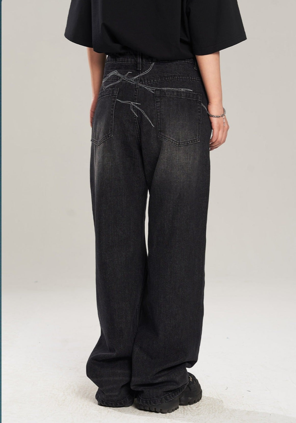 Classic Washed Straight Leg Jeans - chiclara