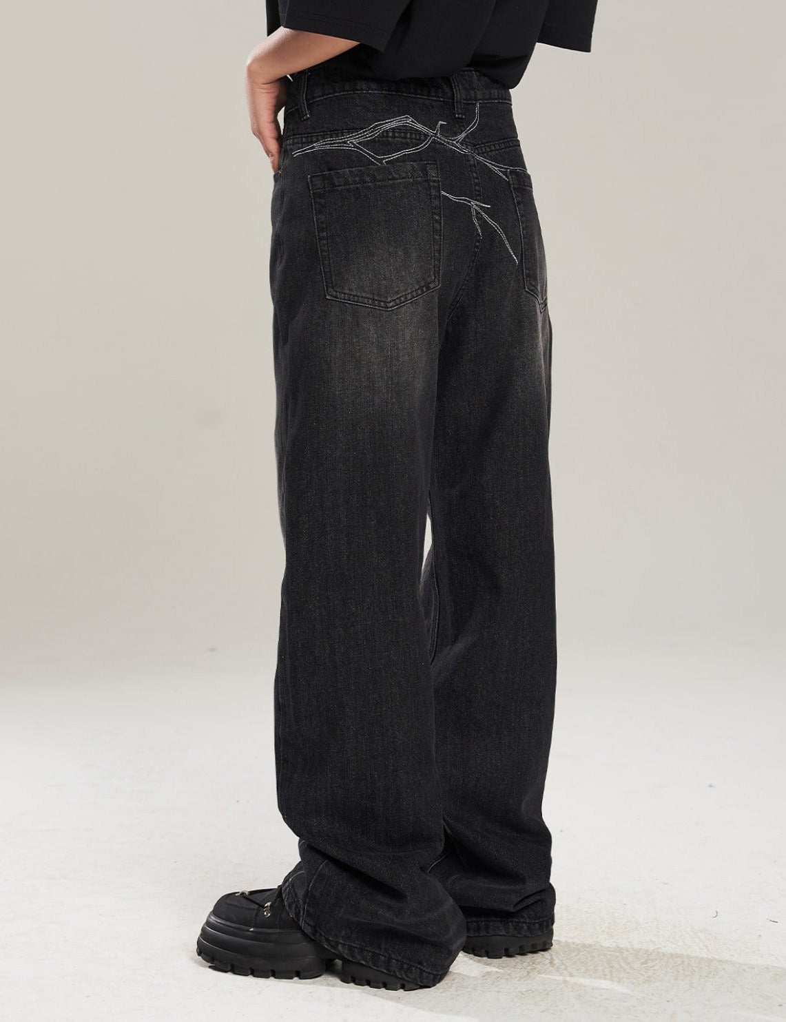 Classic Washed Straight Leg Jeans - chiclara