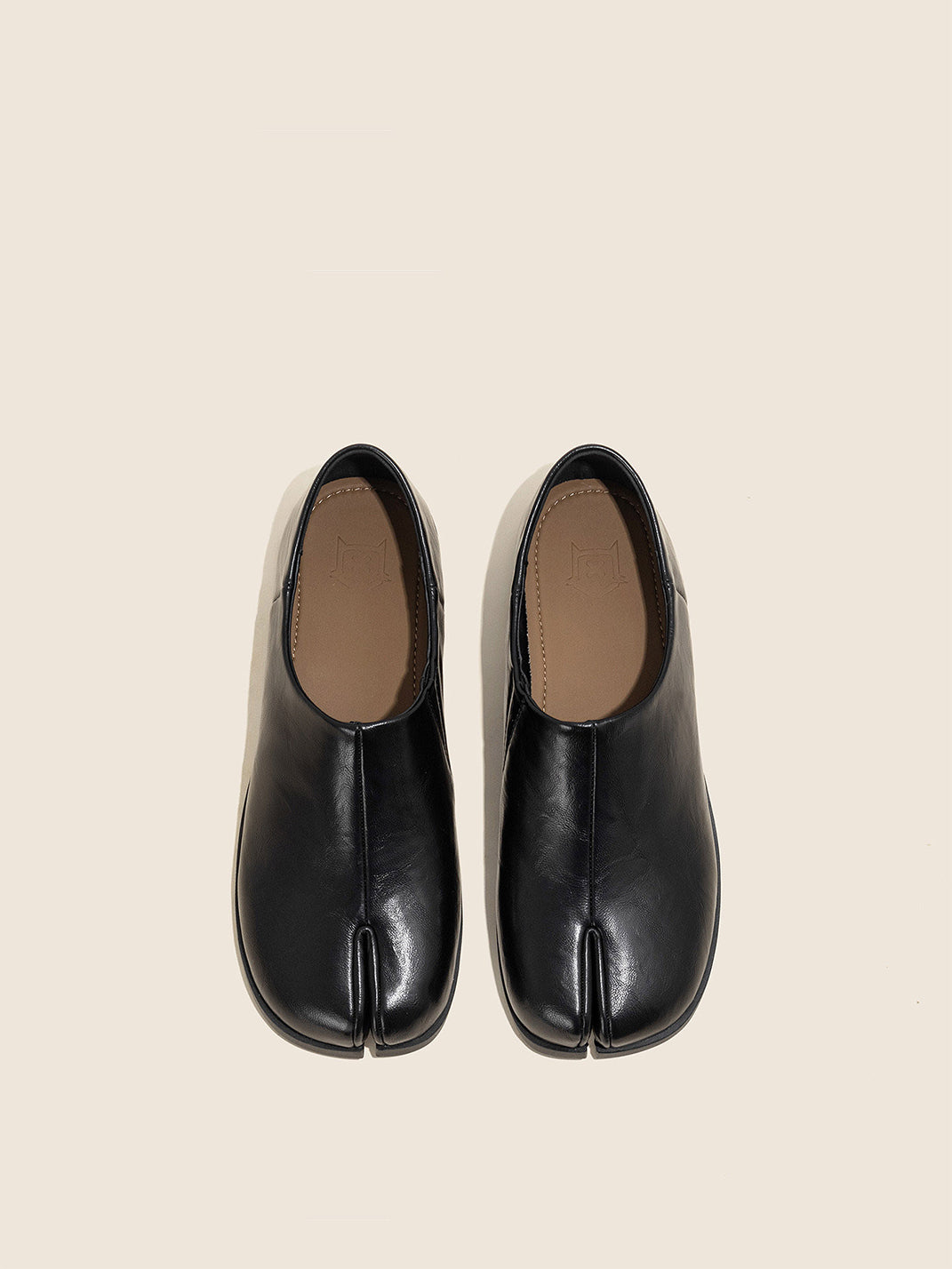 Split-Toe Leather Minimalist Loafers - View 6