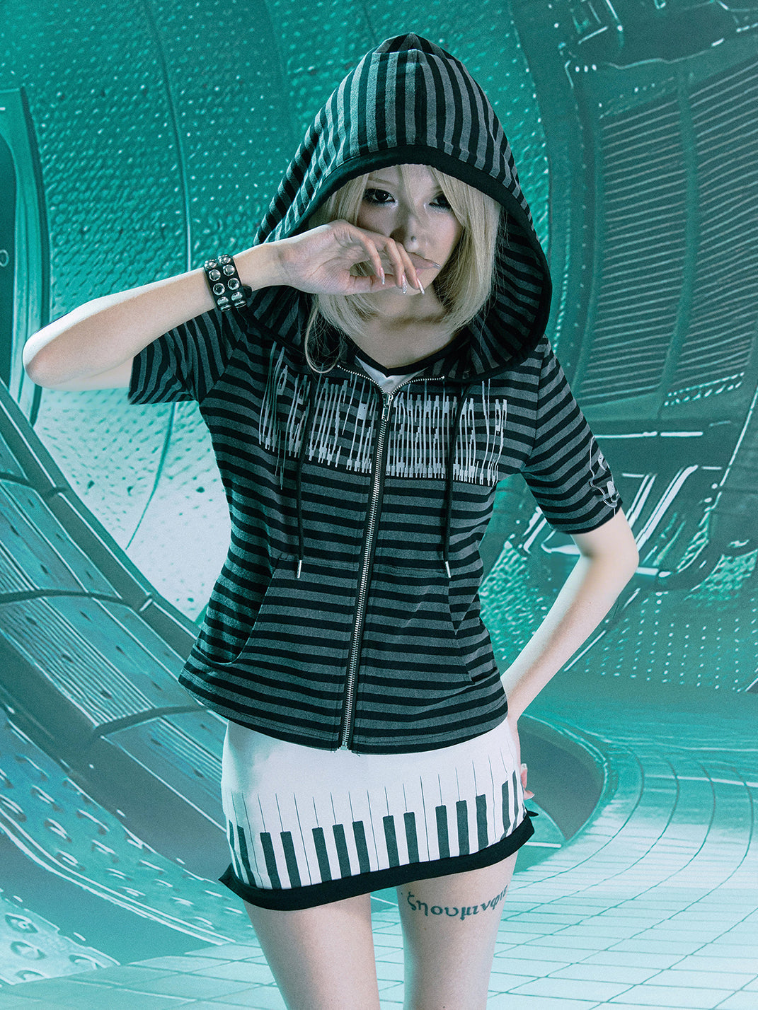 Striped Short-Sleeve Hooded T-Shirt - View 3