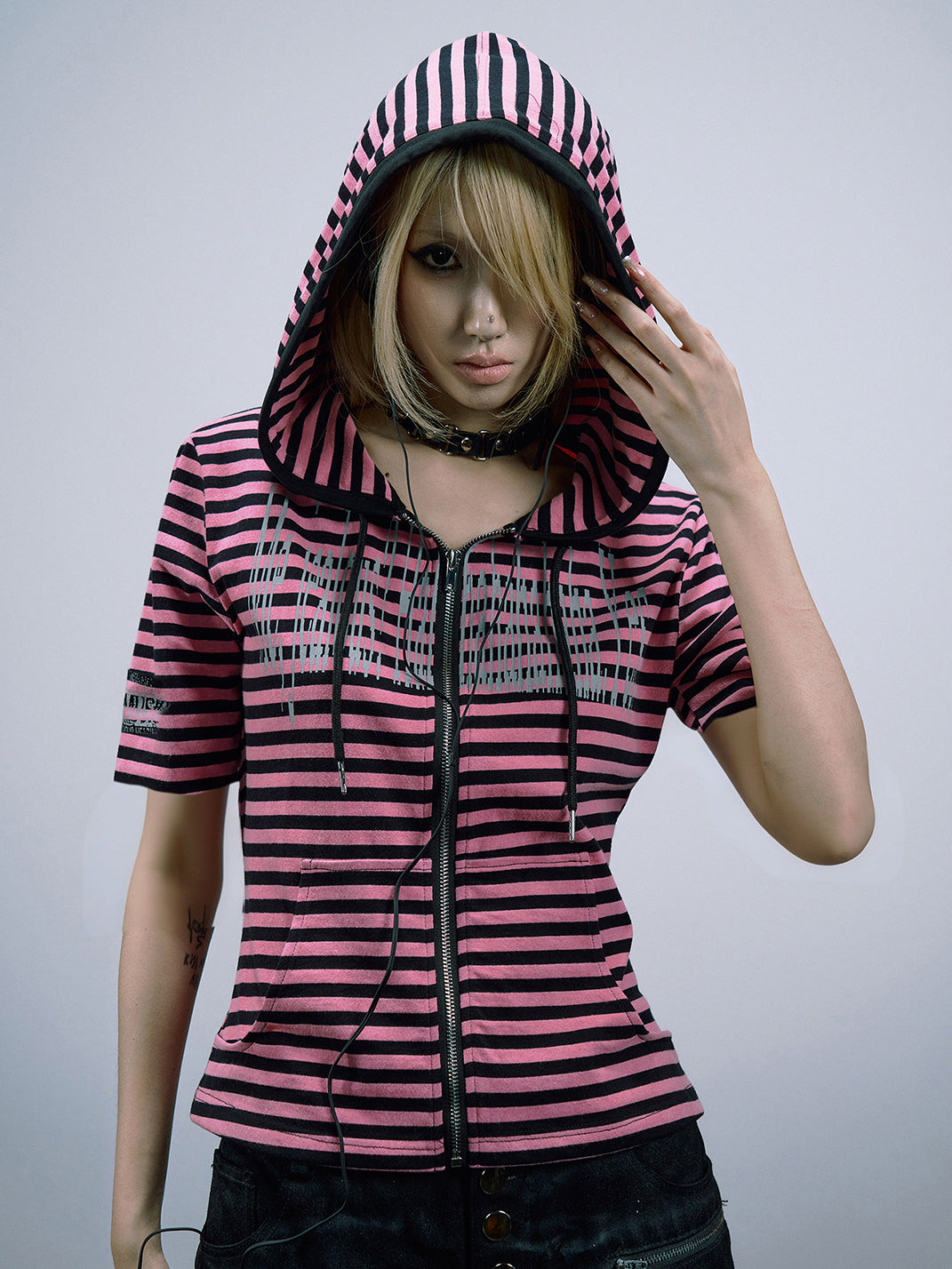 Striped Short-Sleeve Hooded T-Shirt - View 9