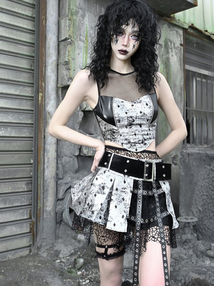 Gothic Lace Trim Pleated Mini Skirt