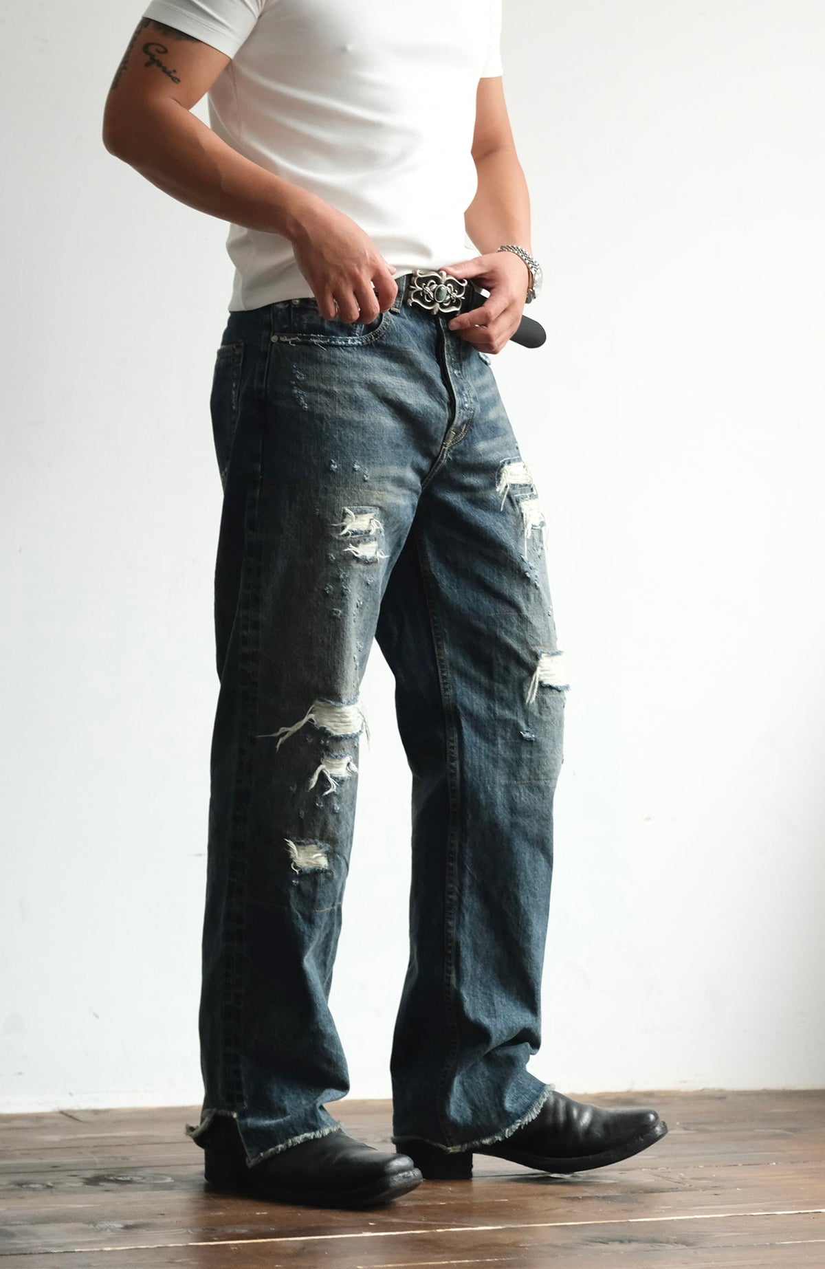 Vintage Blue Ripped Straight Leg Jeans - product view 5