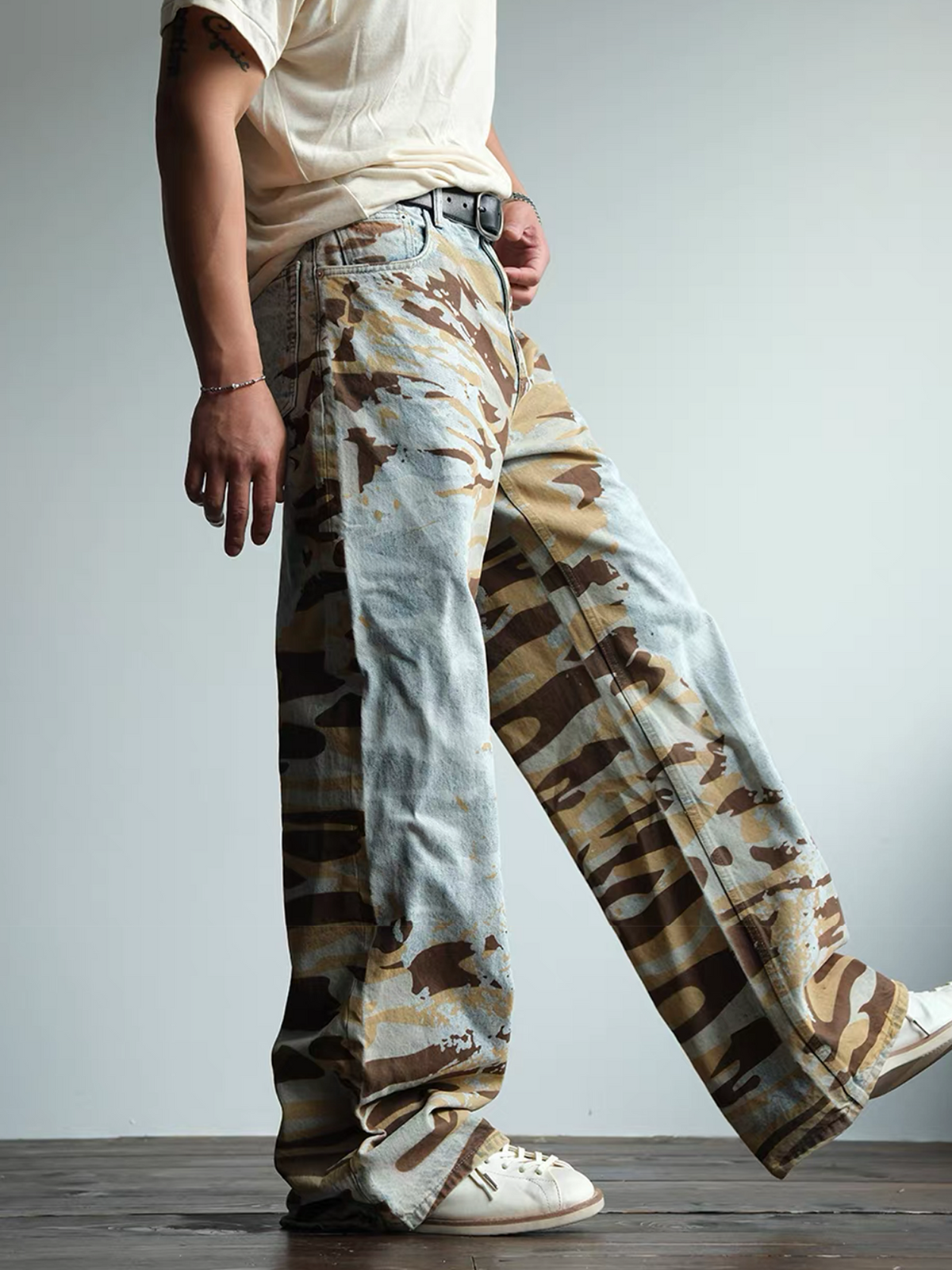 Washed Camouflage Straight Leg Jeans - product view 7