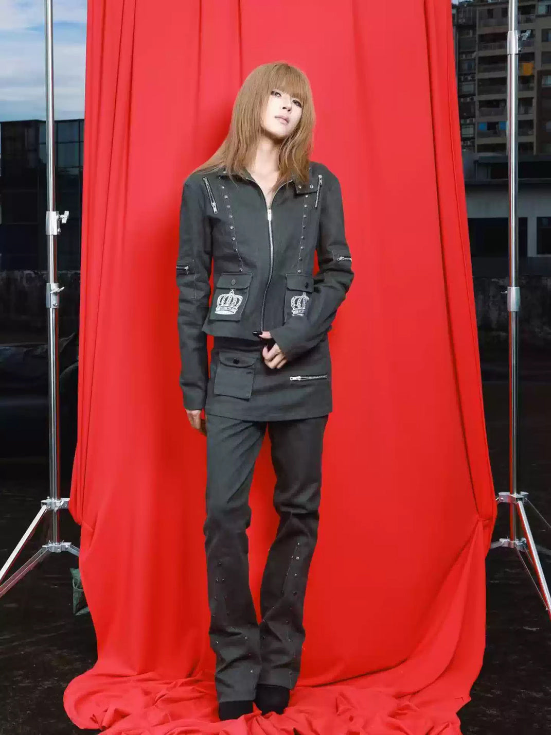 Crown-Pocket Studded Cropped Jacket - view 4