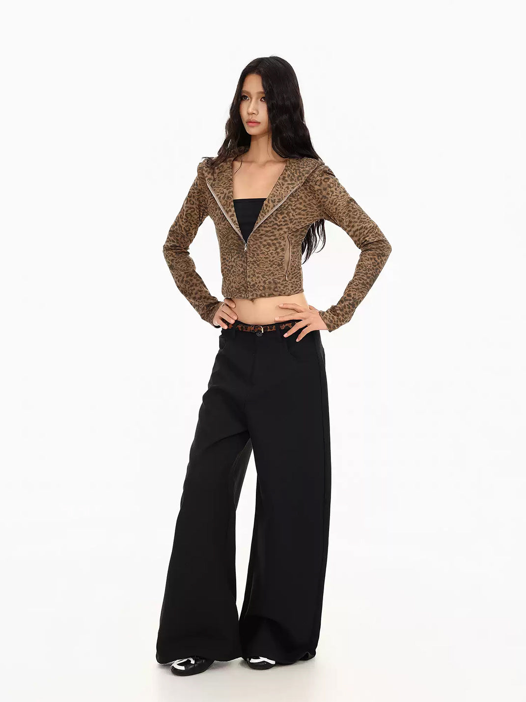 Fitted Leopard Print Cropped Zip Jacket - product view 9