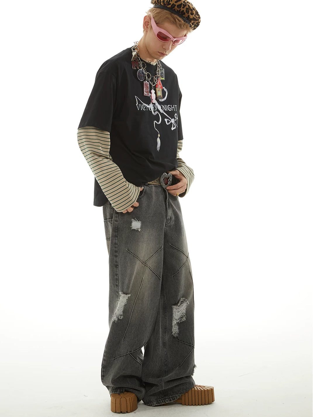 Cross Seam Washed Gray Distressed Wide Jeans - view 7