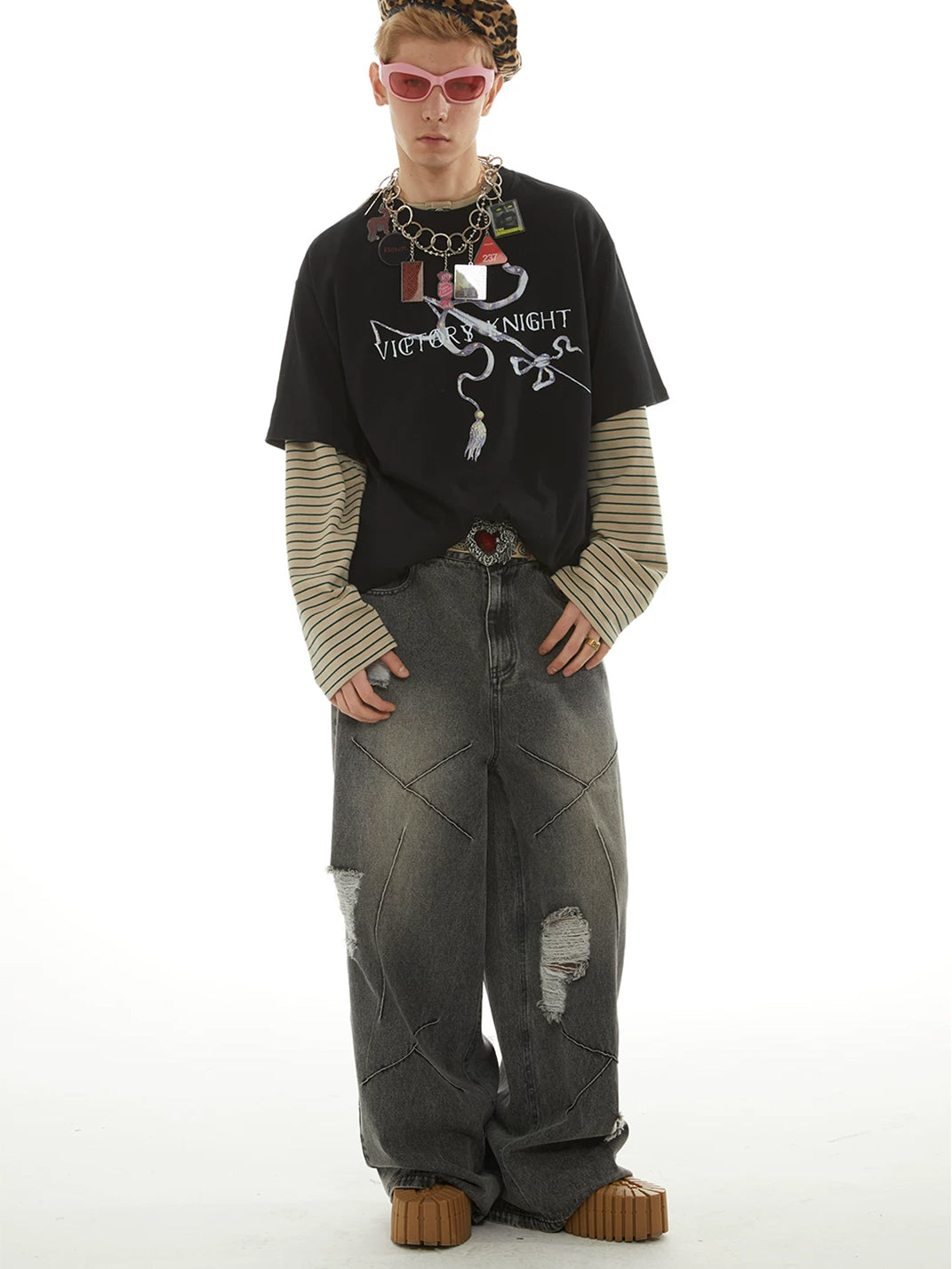Cross Seam Washed Gray Distressed Wide Jeans - view 8