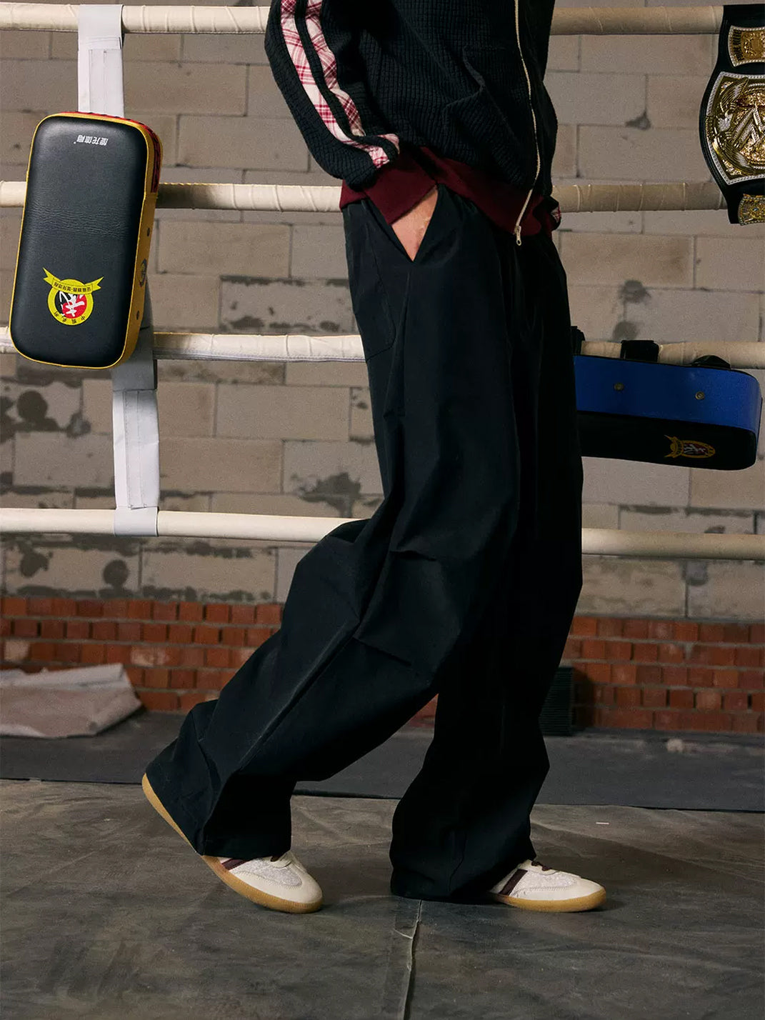 Drawcord Hem Contrast Zip Parachute Pants - product view 3