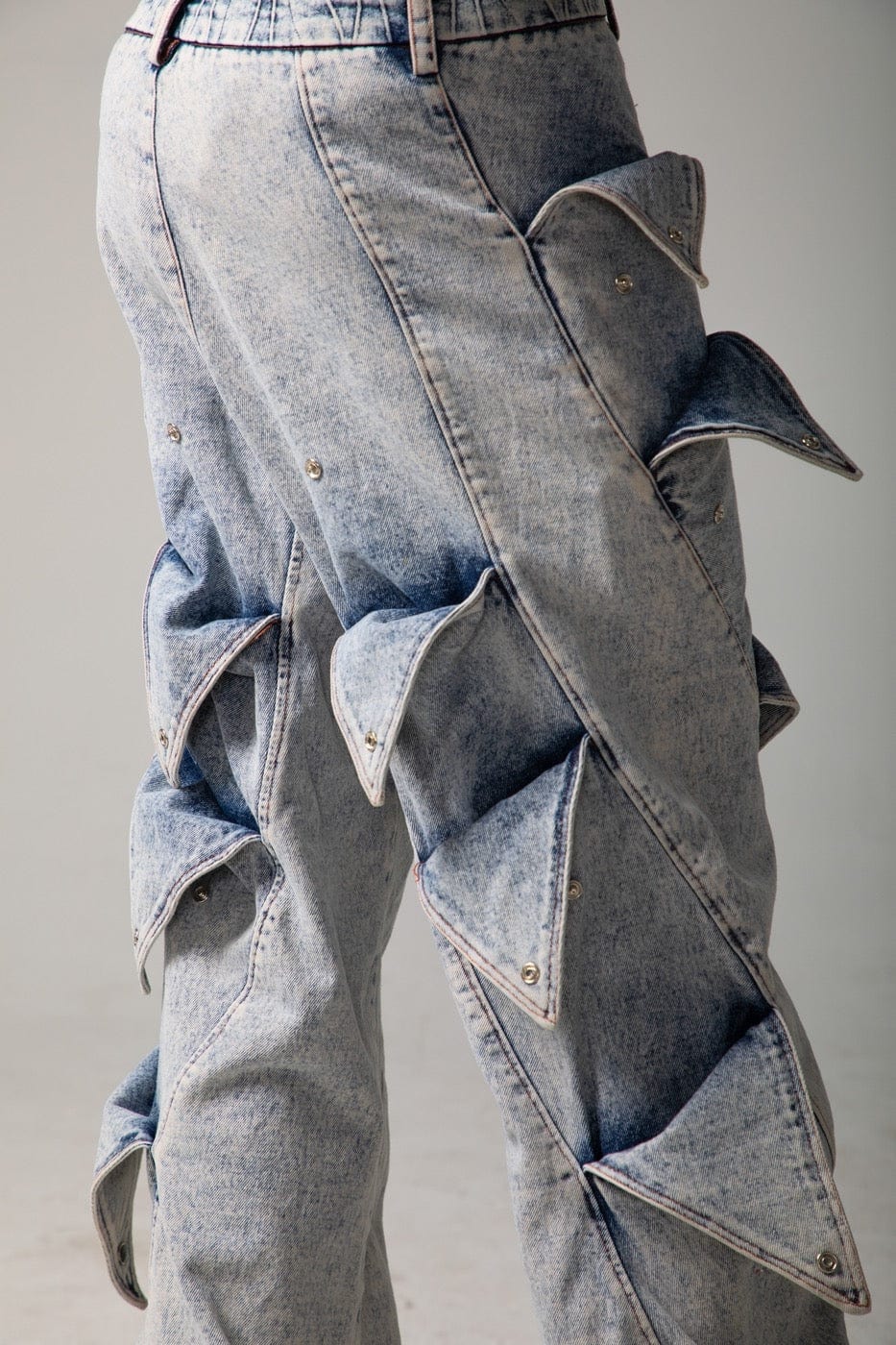 Jeans en denim de fin de requin