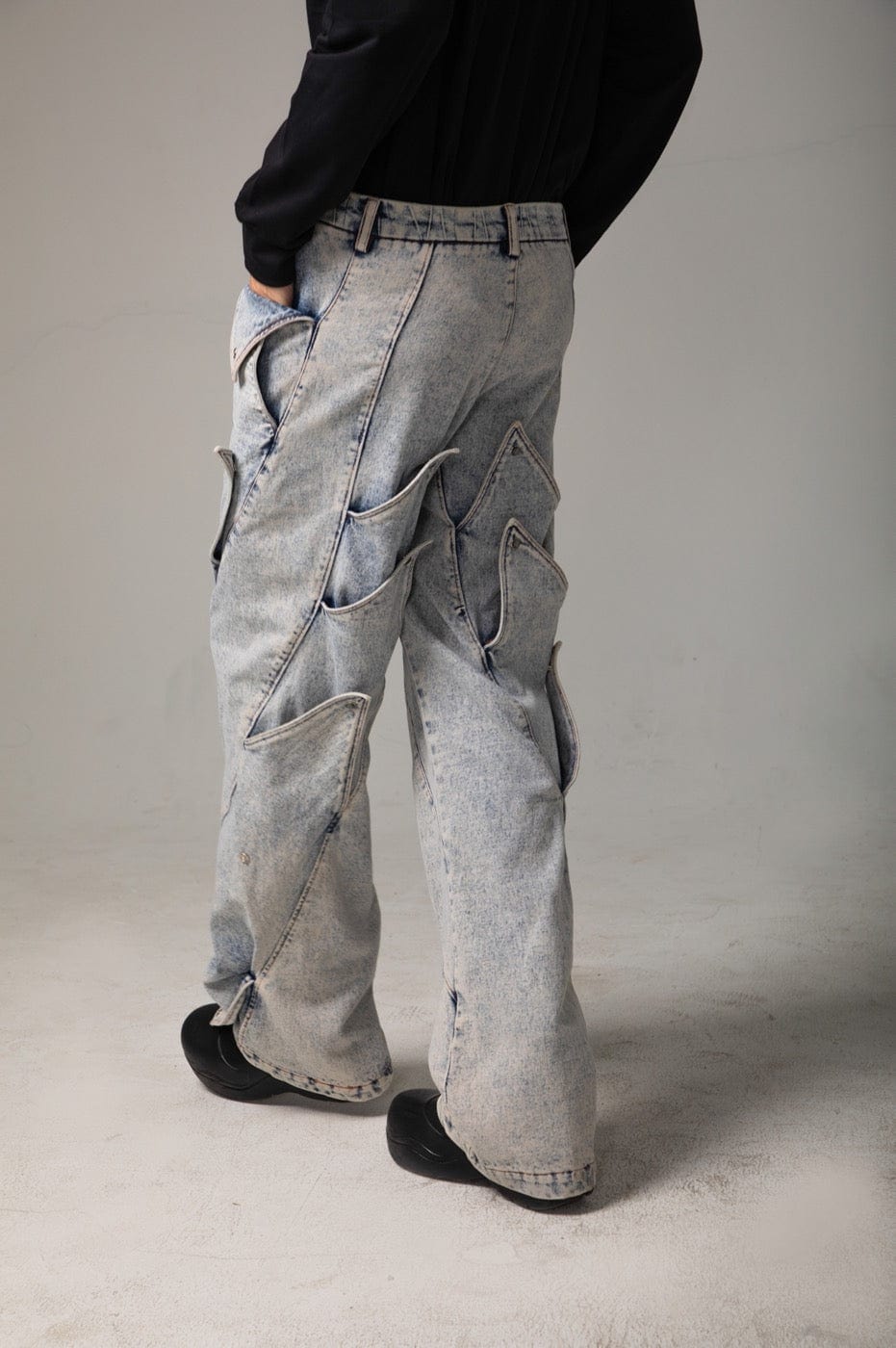 Jeans en denim de fin de requin