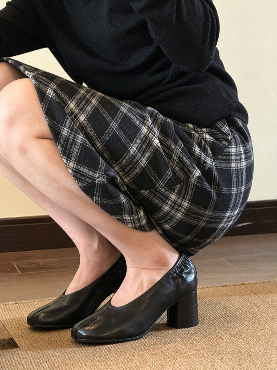 Tabi-Toe Leather Block-Heel Pumps - View 7