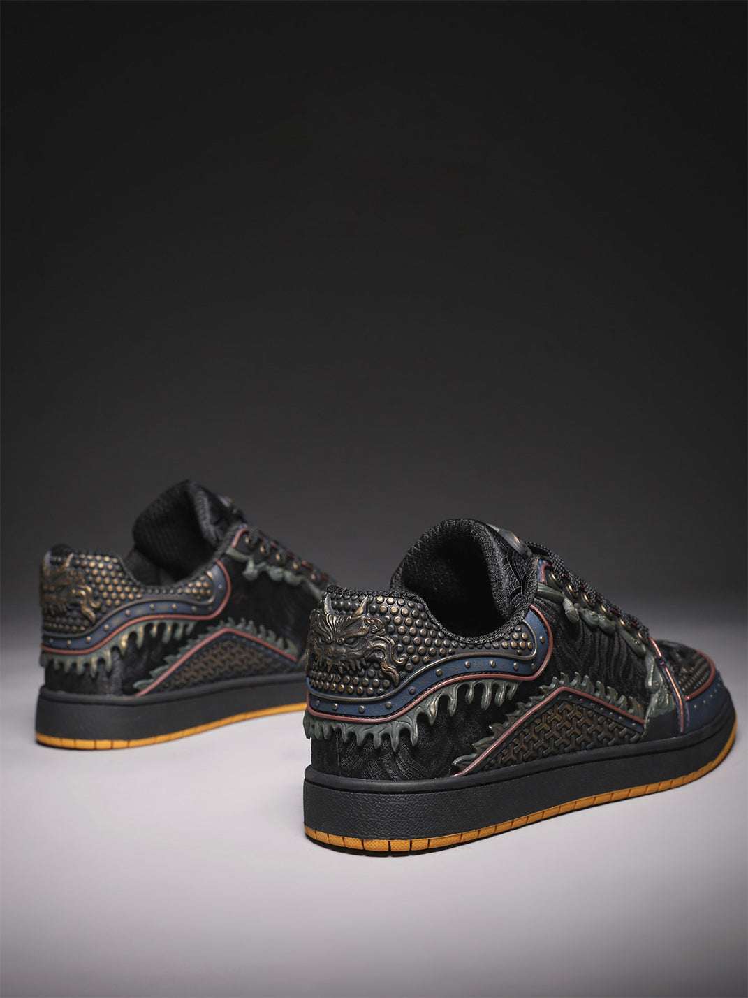 Black Dragon-Scale Gum-Sole Low-Top Sneakers - View 5