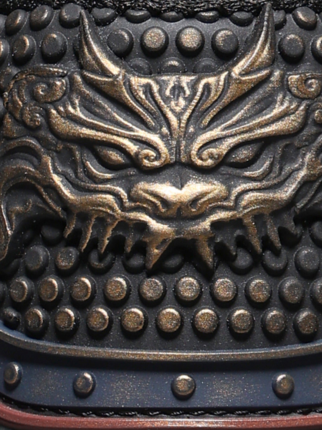 Black Dragon-Scale Gum-Sole Low-Top Sneakers - View 7