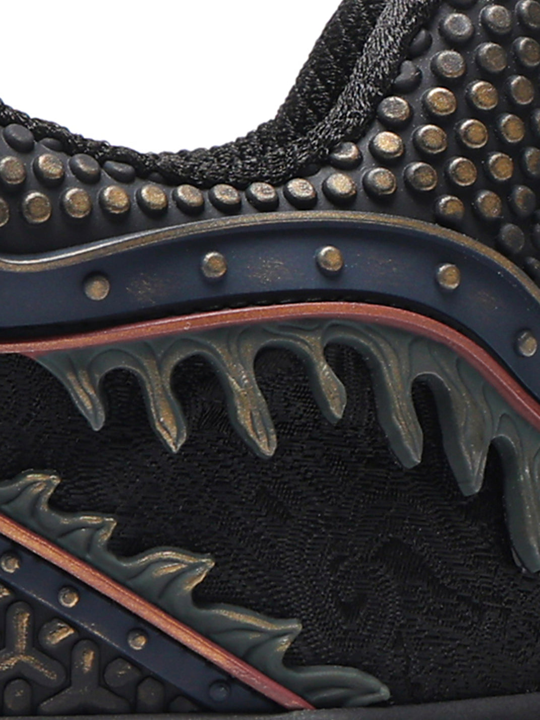 Black Dragon-Scale Gum-Sole Low-Top Sneakers - View 11
