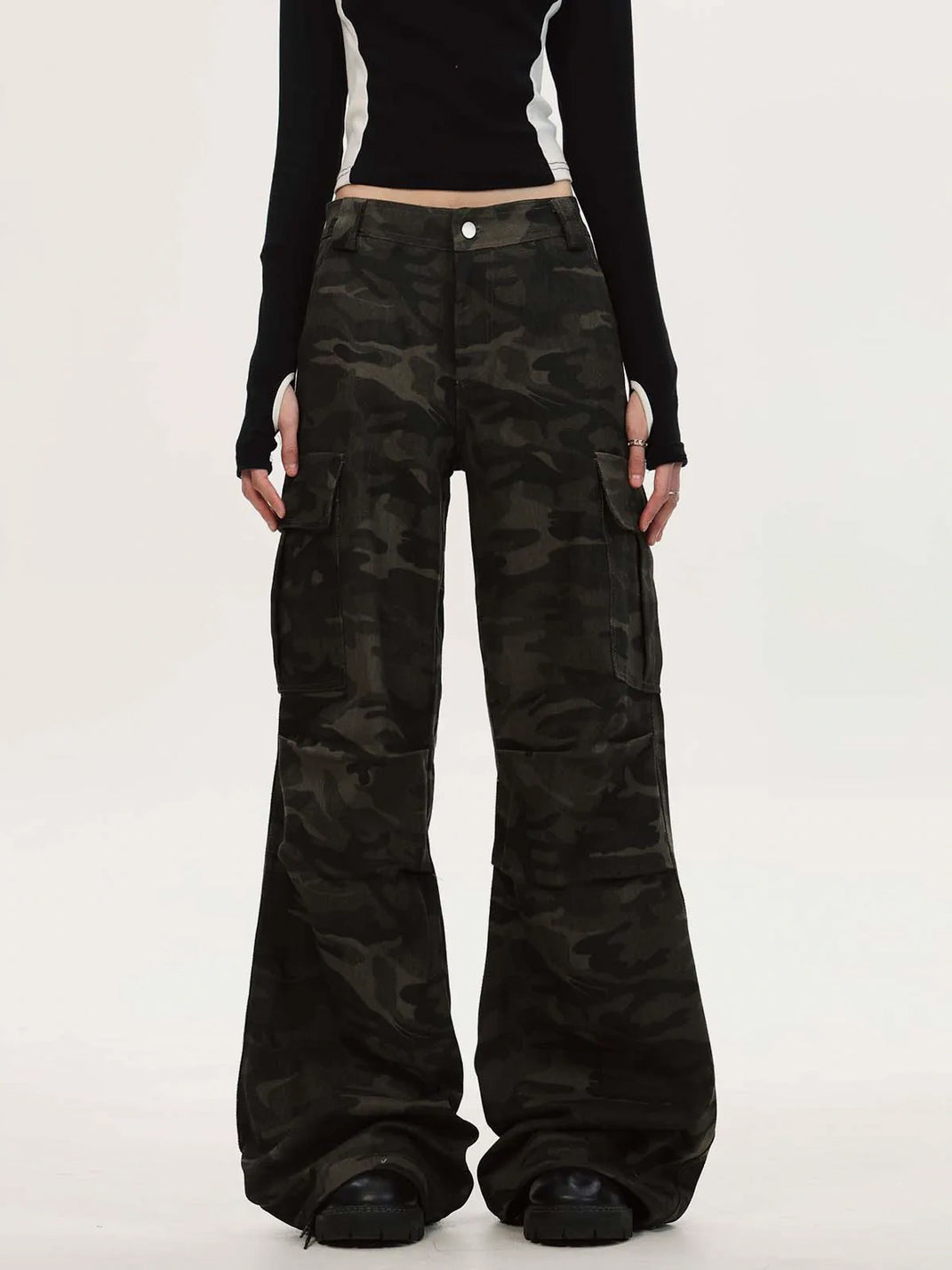 Shadow Camo Low-Rise Flare Cargo Trousers — product view 2