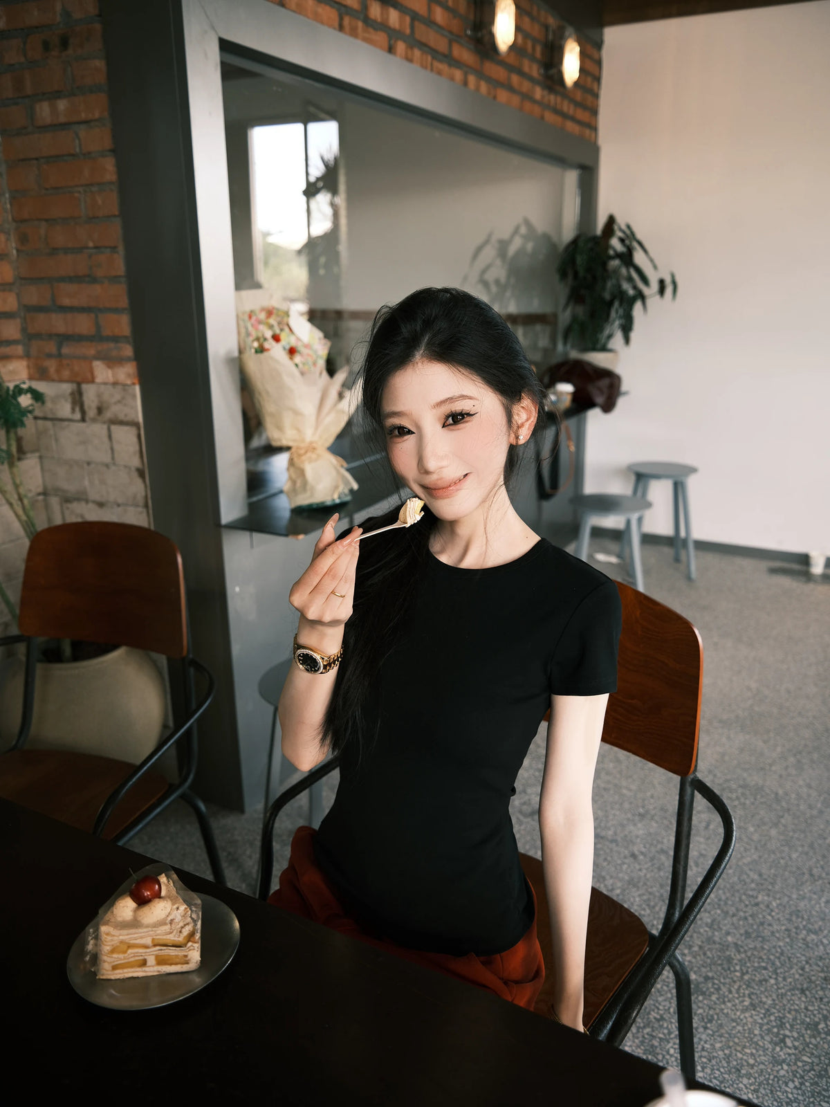 Waist-Shaped Stretch Cotton Tee product view 1