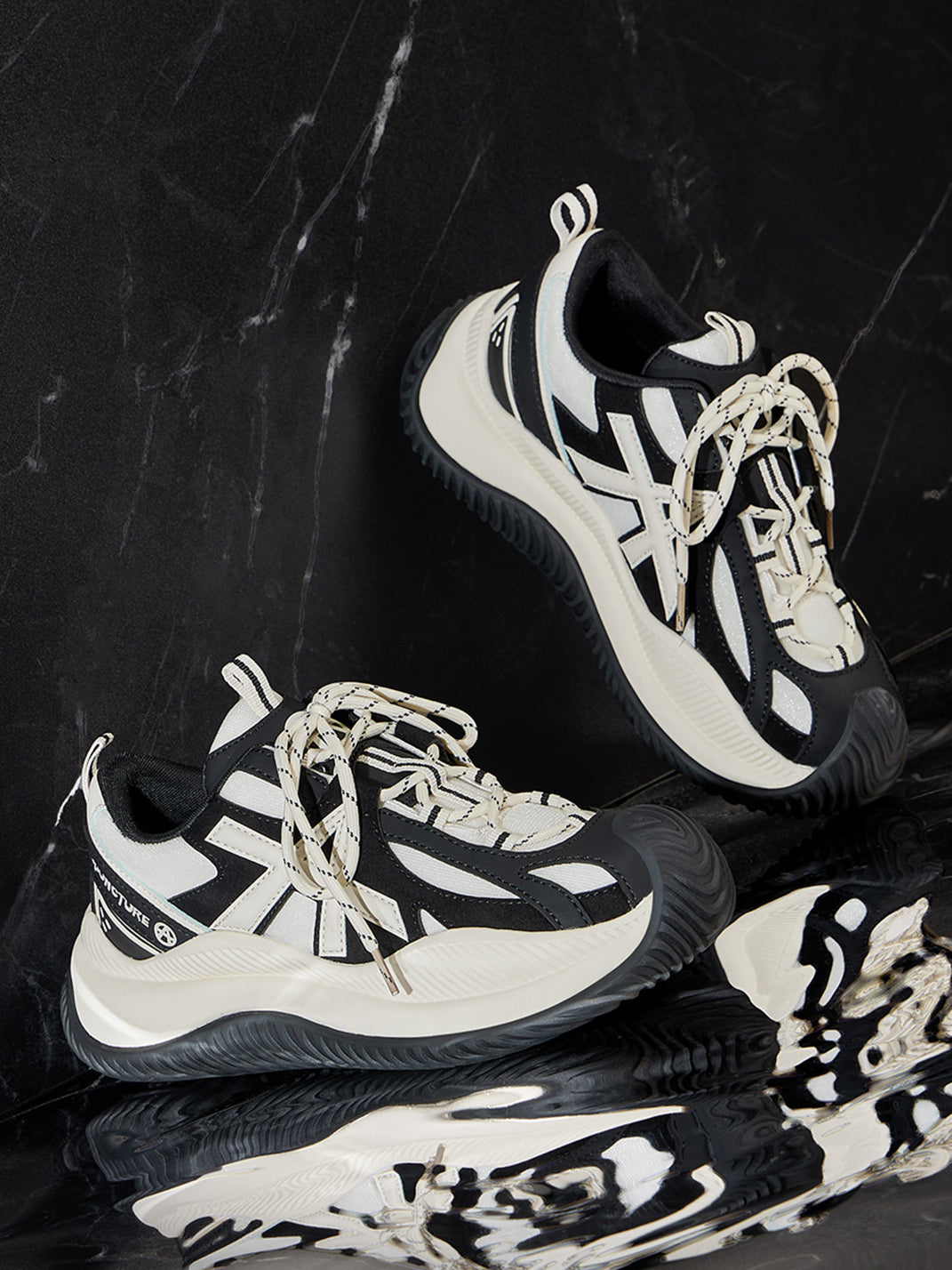 Star-Lace Wave-Sole Chunky Sneakers - View 4