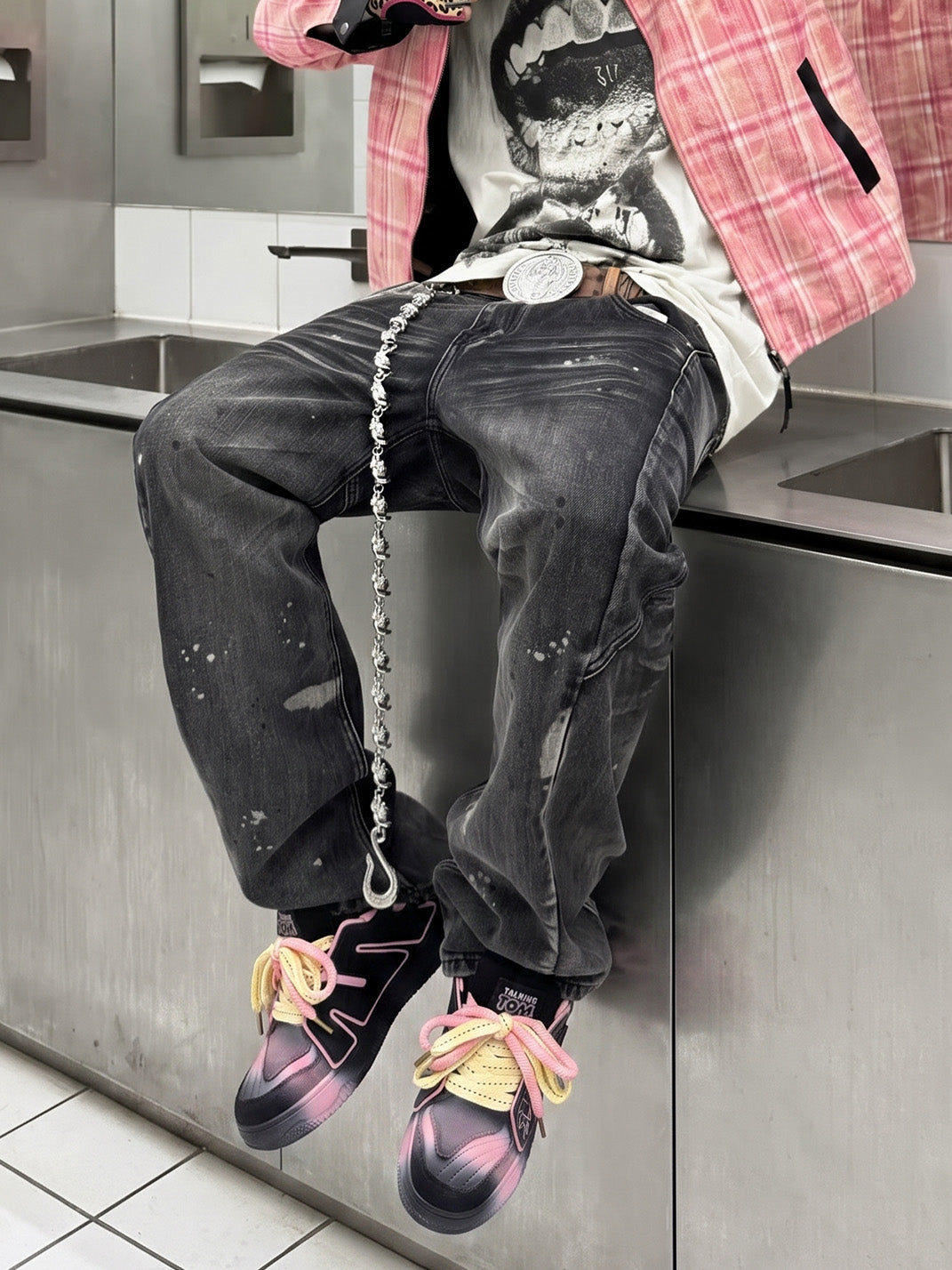 Graphic Pink-Trim Chunky Low-Top Sneakers - View 3