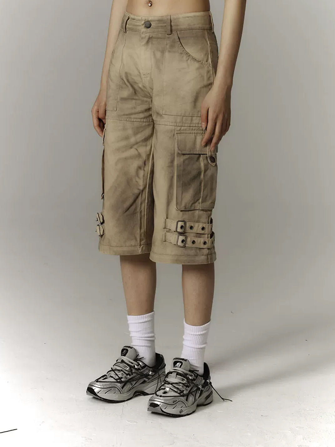 Weathered Detachable-Leg Wide Cargo Trousers — product view 6