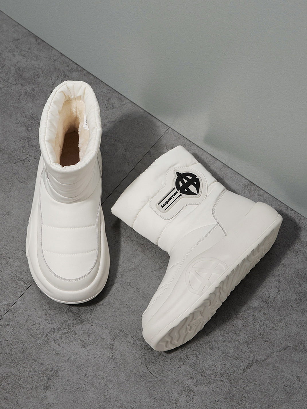 White Padded Mid-Calf Snow Boots - View 5