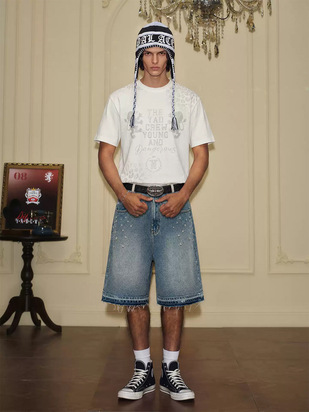 Star-Rhinestone Washed Denim Shorts - View 7
