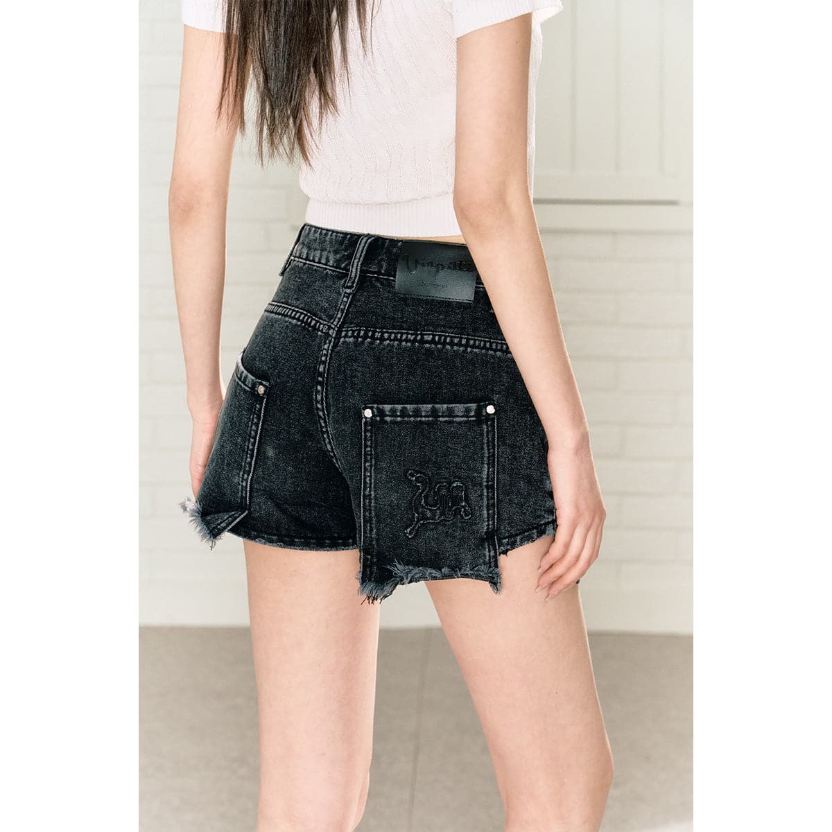 Black Denim Shorts With Logo Embroidery - chiclara