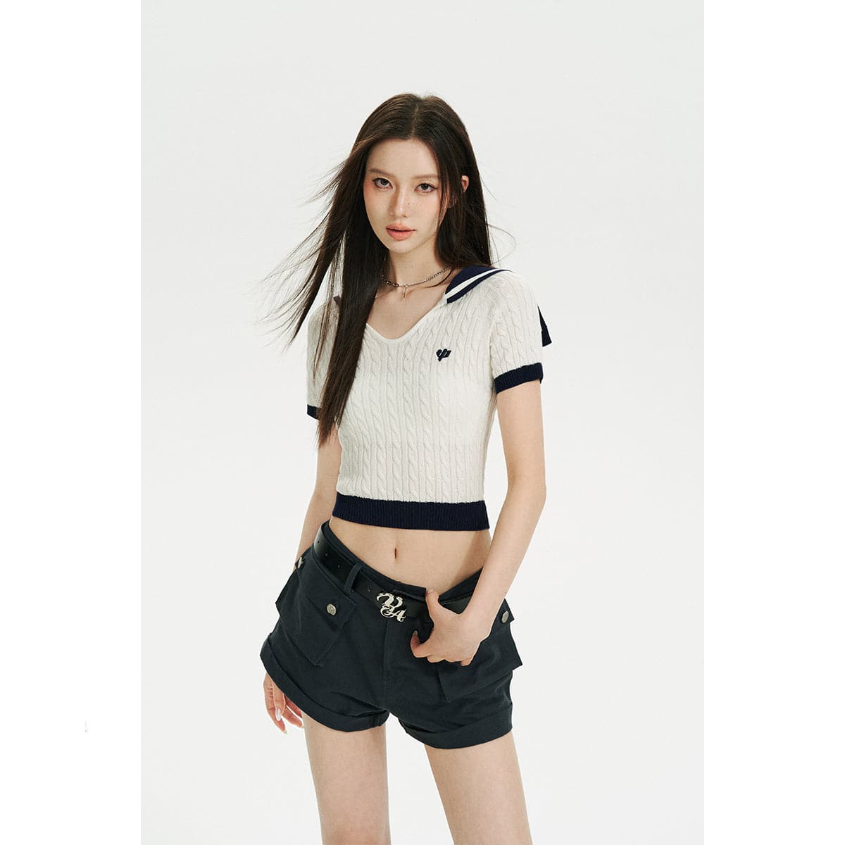 White Knit Crop Top With Embroidered Sailor Collar - chiclara