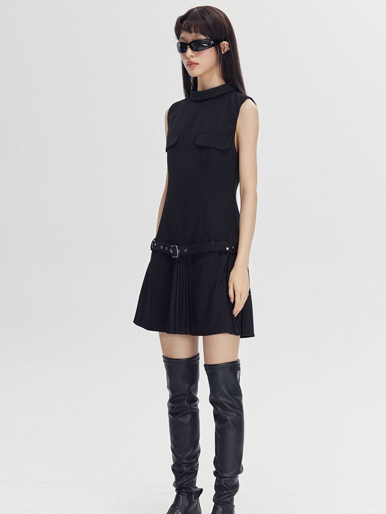 College-Style Pleated Belt Dress - chiclara