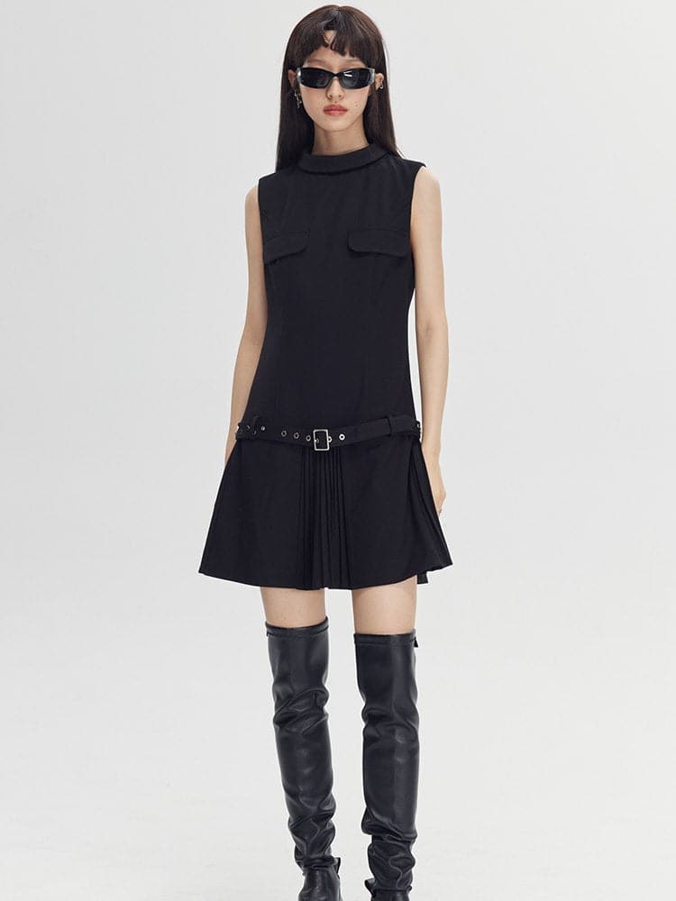 College-Style Pleated Belt Dress - chiclara