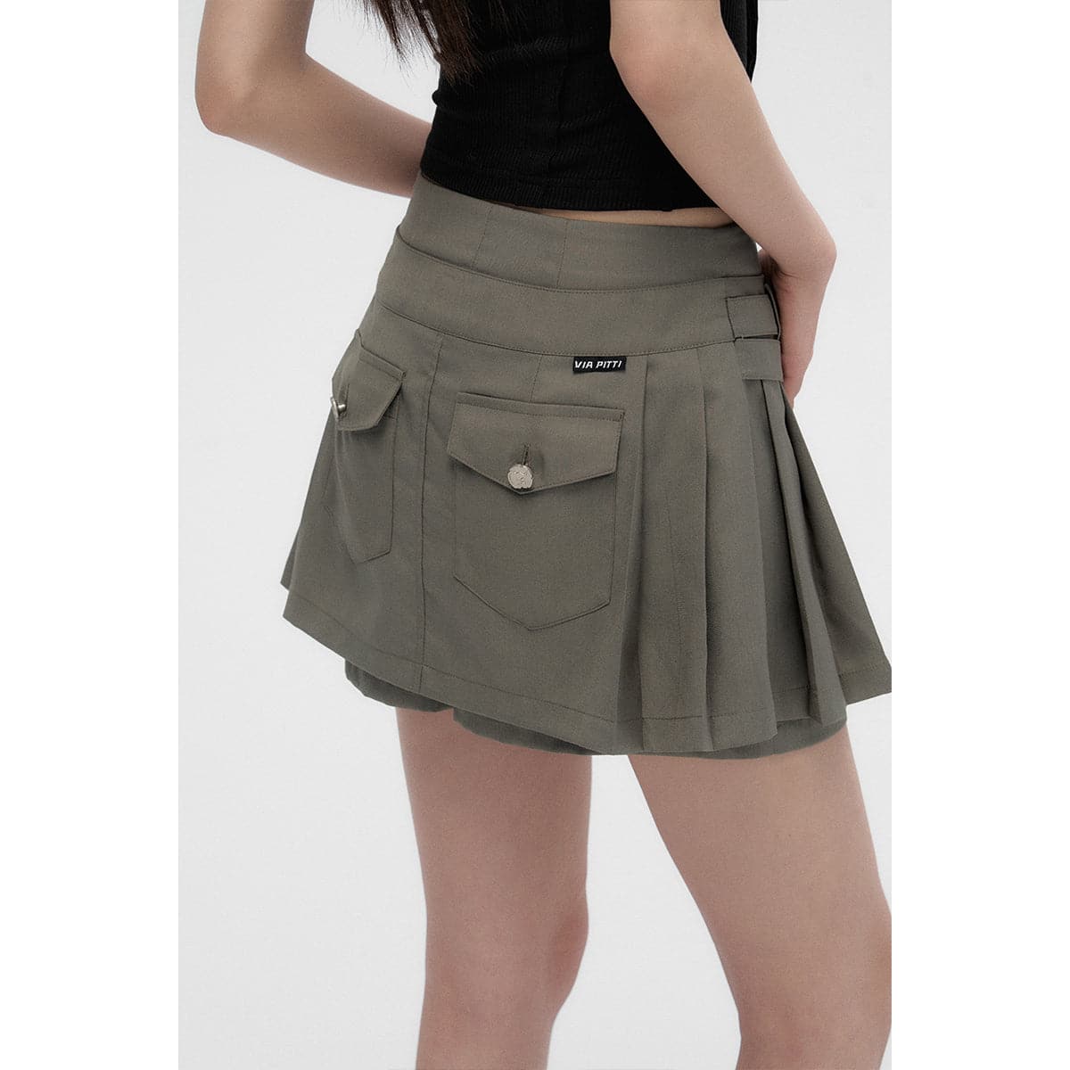 Double-Waist Green Shorts - Authentic Two-Piece Design - chiclara