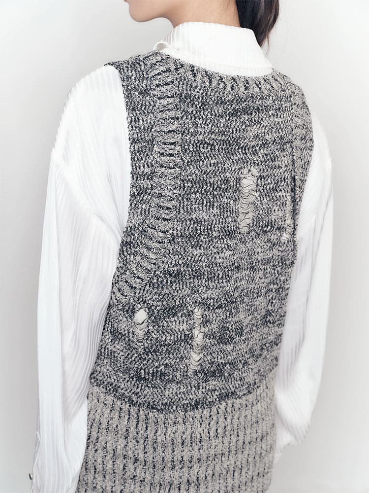 Chic Knit Vest & Cardigan: Casual And Loose-Fitting - chiclara