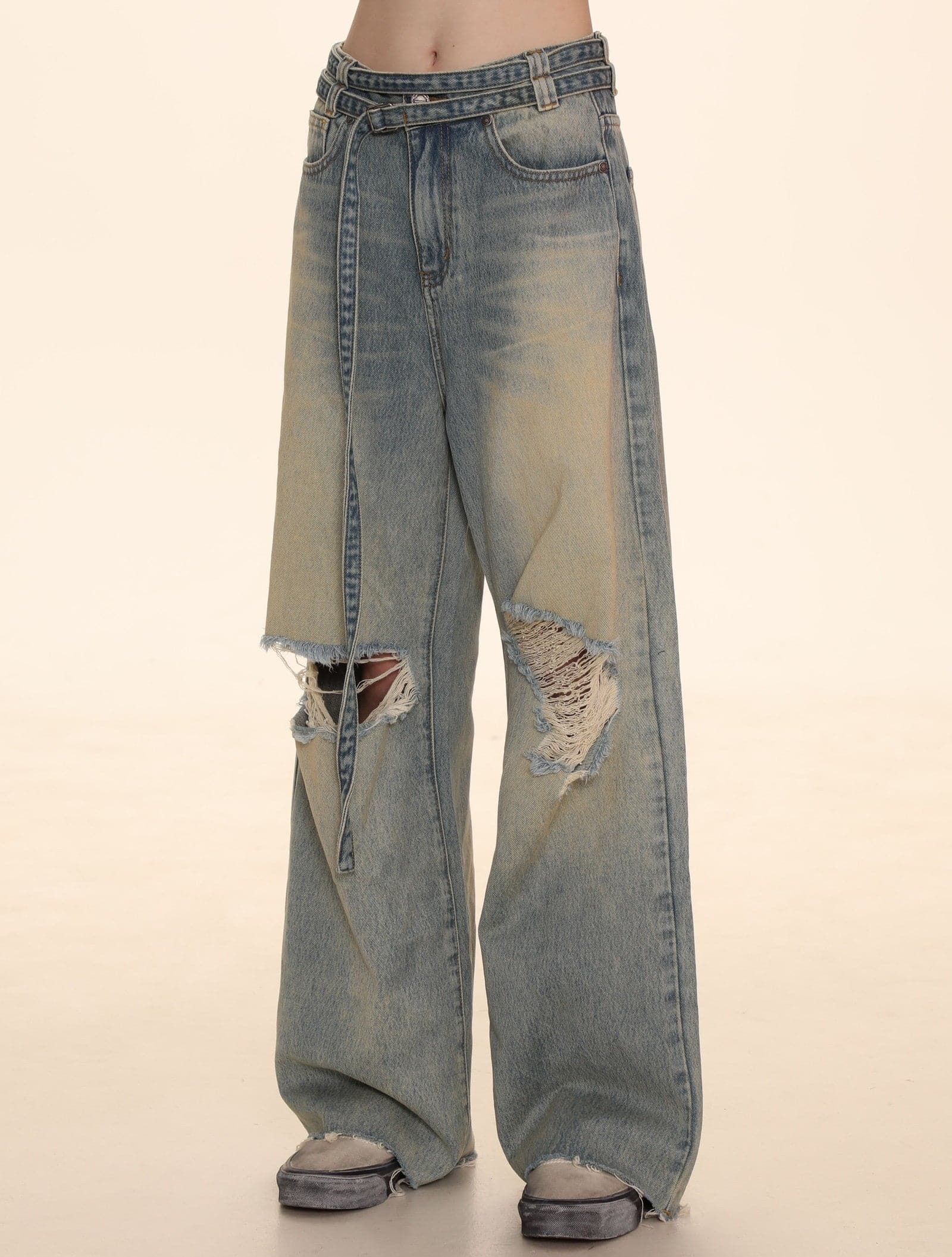 Distressed Denim Wide-Leg Cut-Off Jeans - chiclara