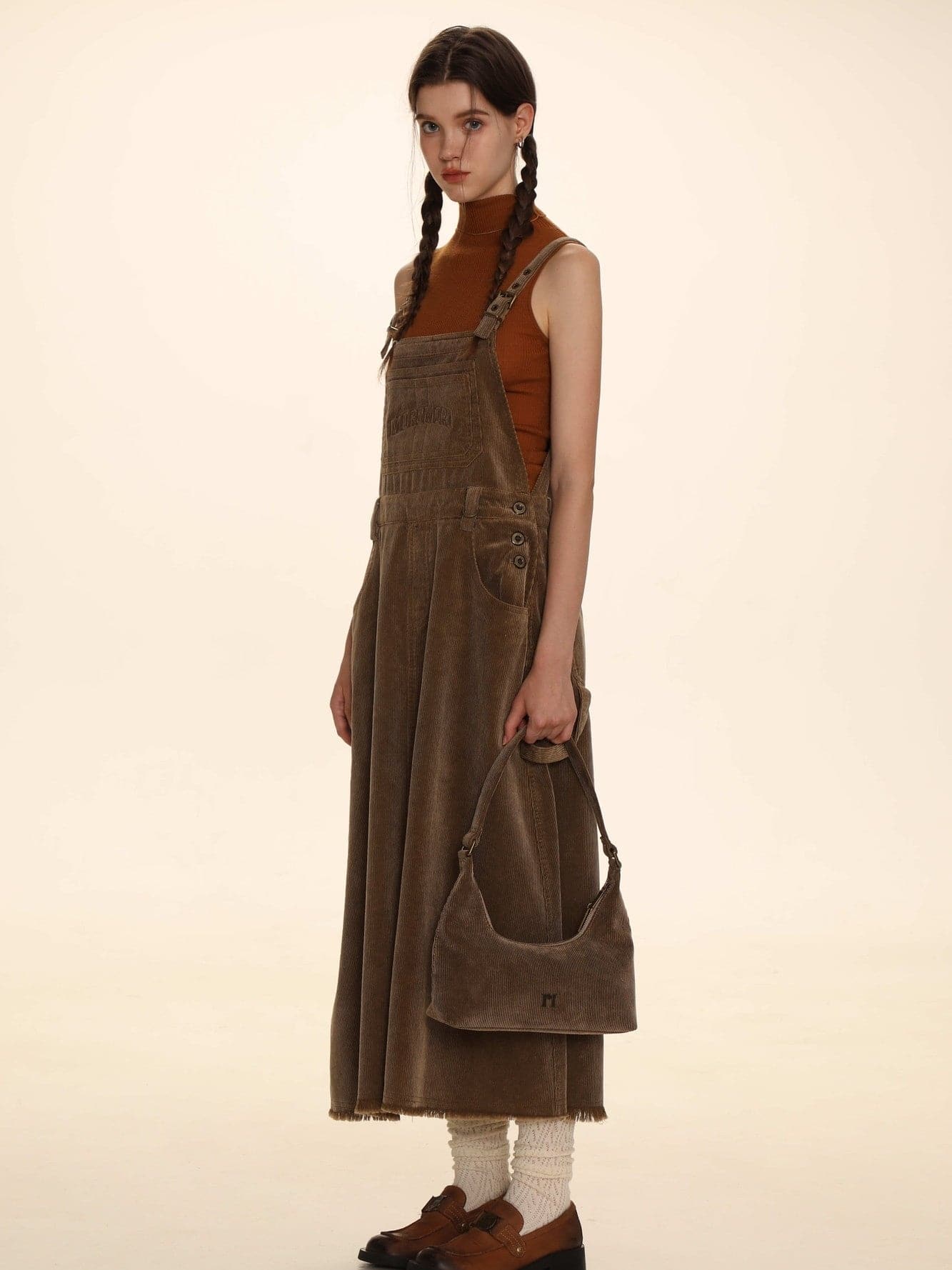 Corduroy Compact Hobo-Bag - chiclara