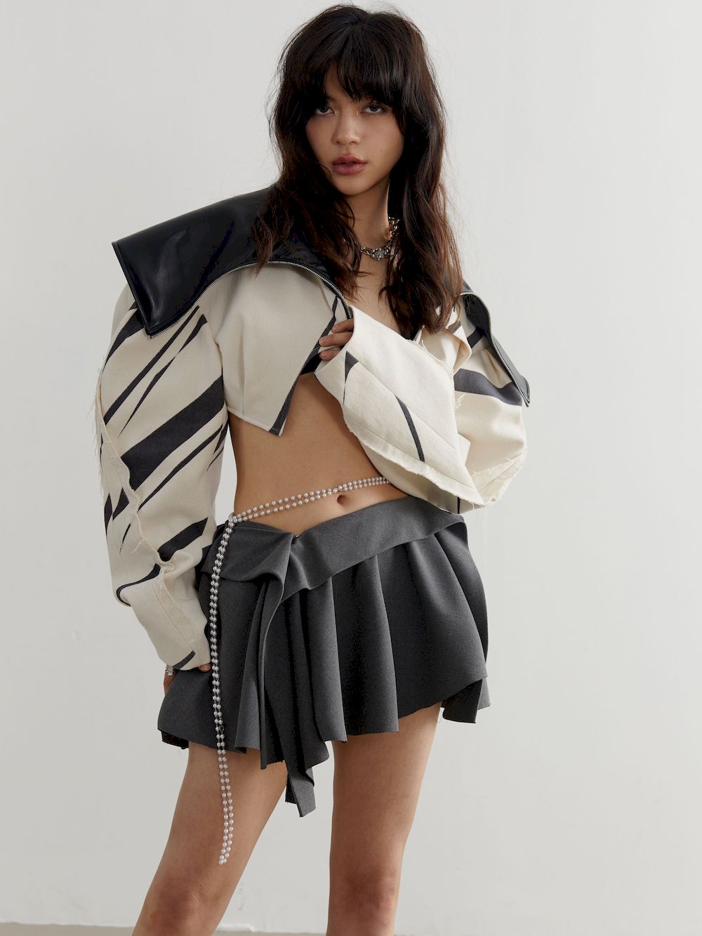 Monotone Big-Collar Leather Short Jacket - chiclara