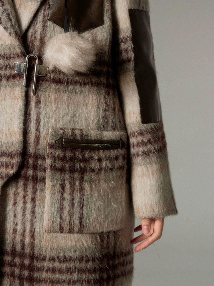 Vintage-Inspired Plaid Coat With Fur-Trimmed Hood - chiclara