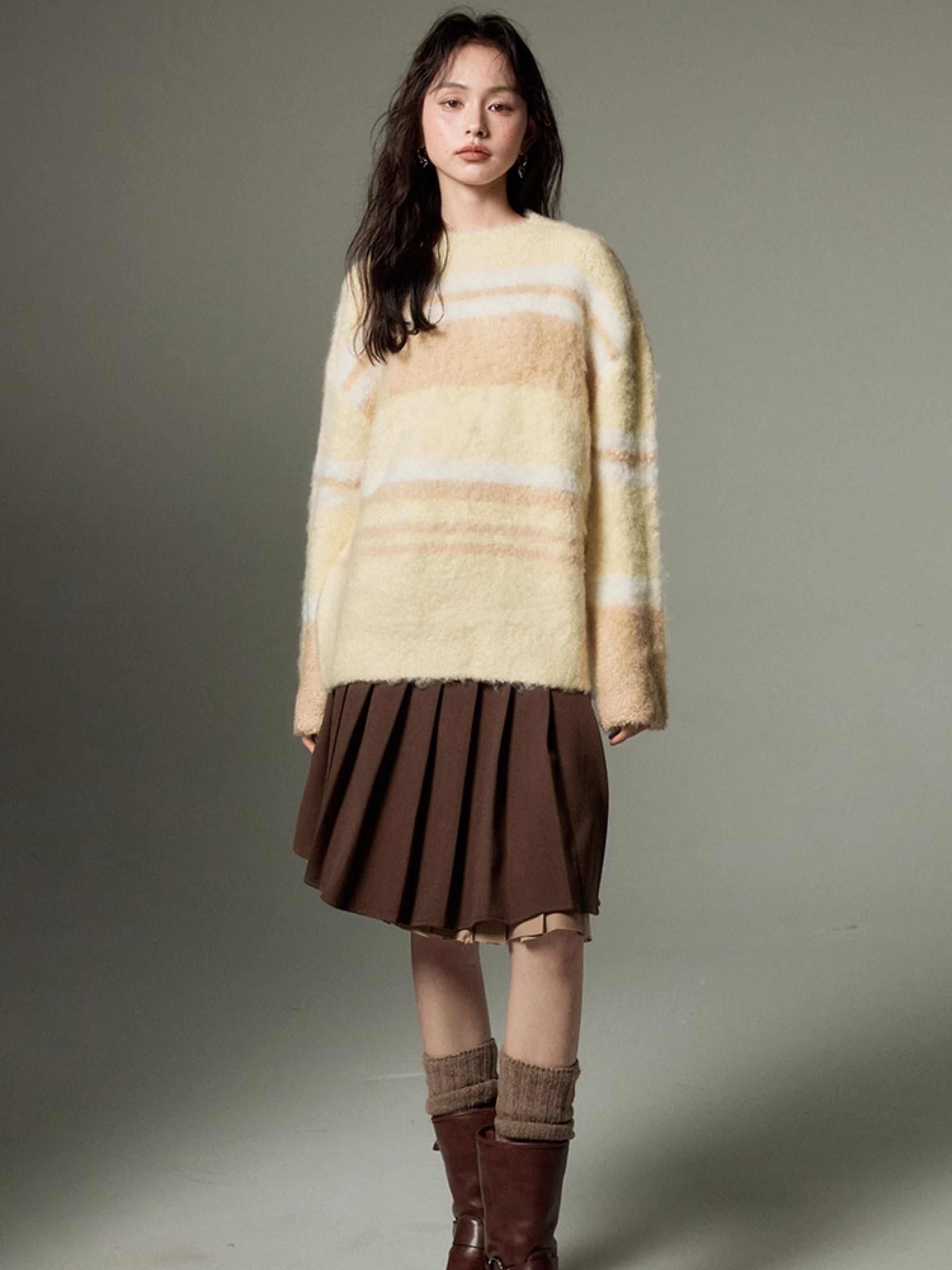 Soft Waxy Loose Sweater - chiclara