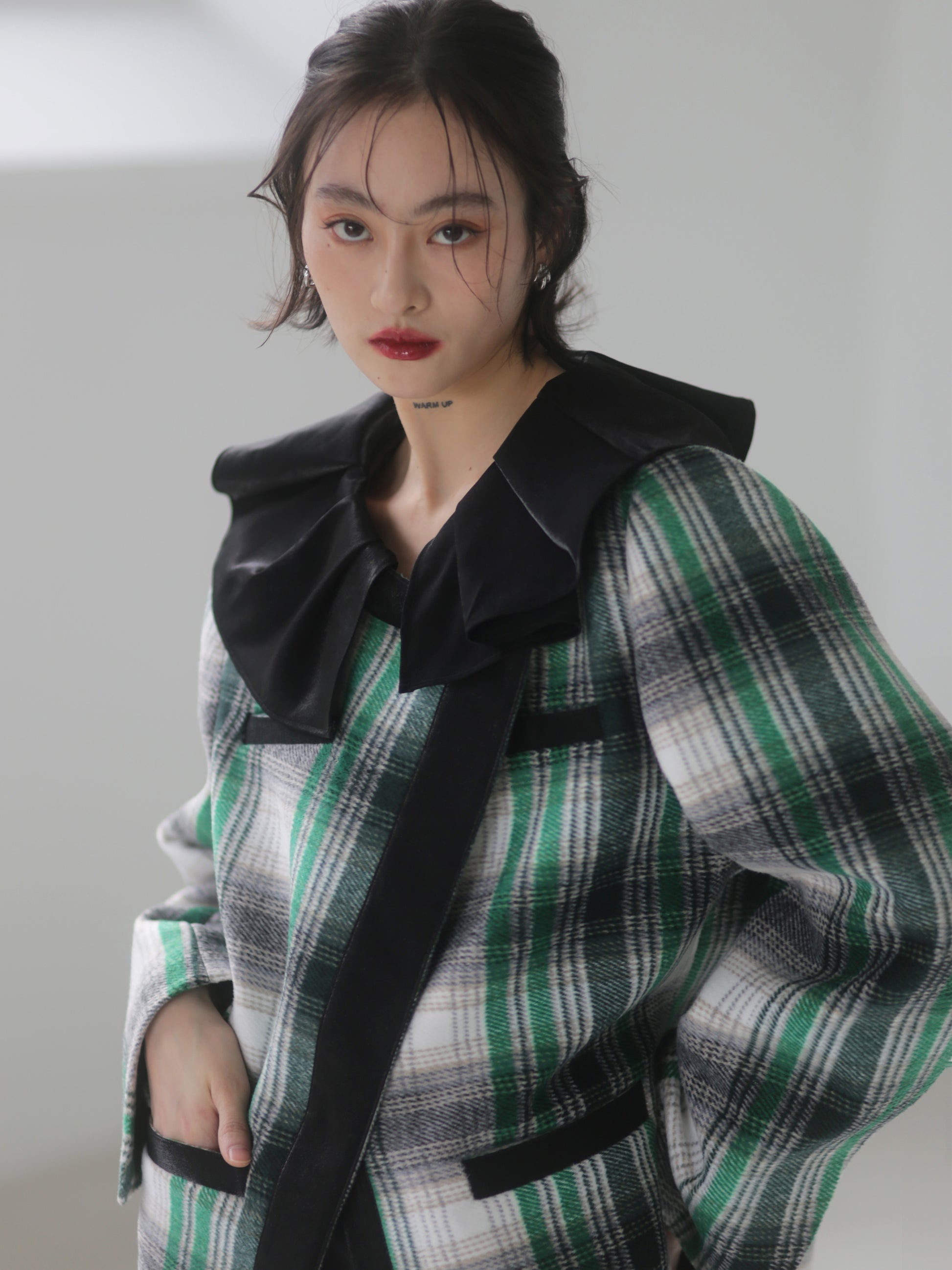 Elegant Plaid Wool Jacket With Lace Collar - chiclara