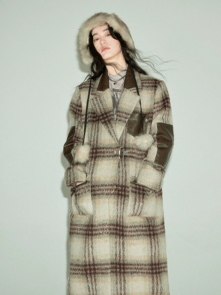 Vintage-Inspired Plaid Coat With Fur-Trimmed Hood - chiclara