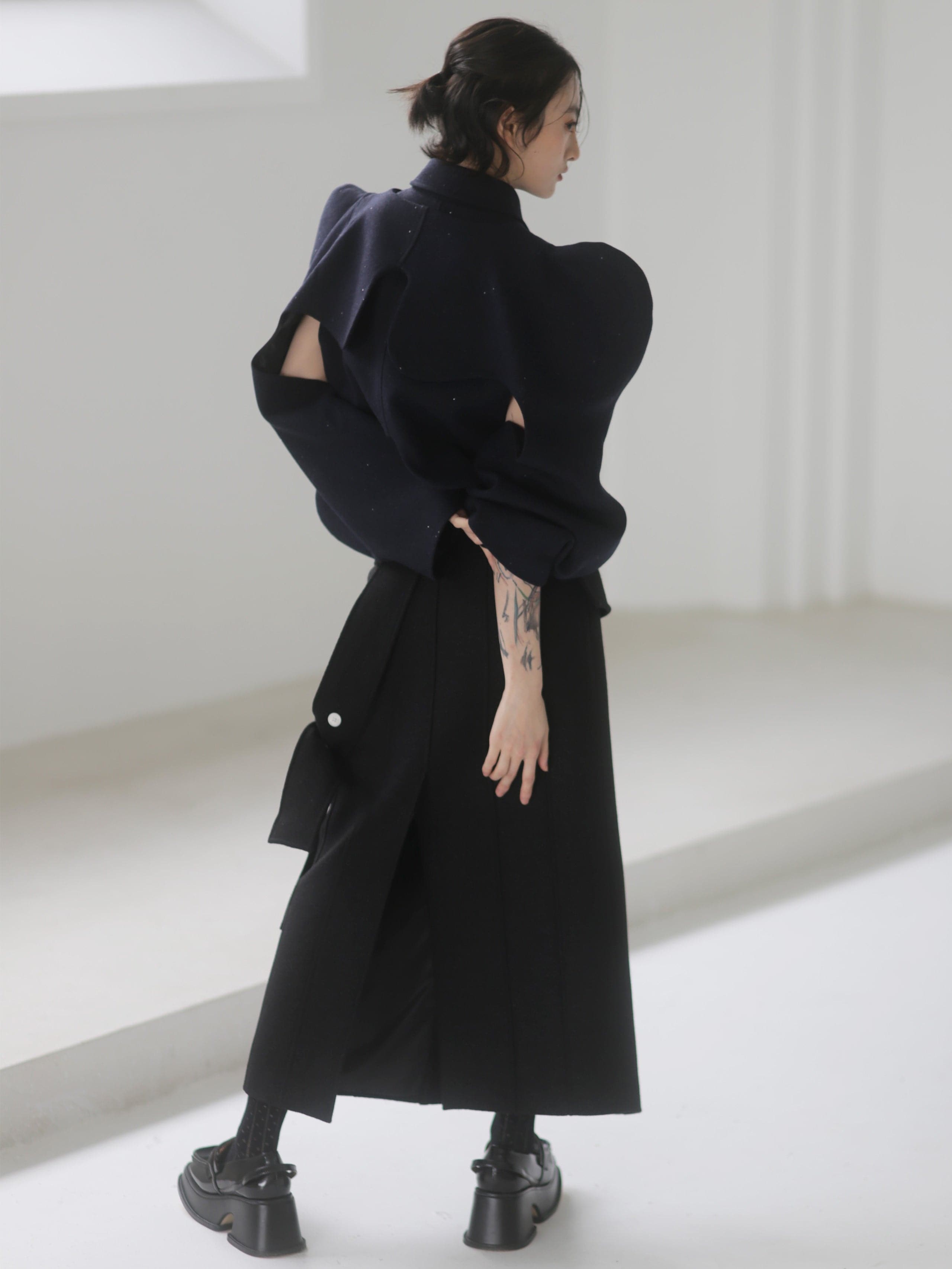 Arc Hollow Woolen Coat - chiclara