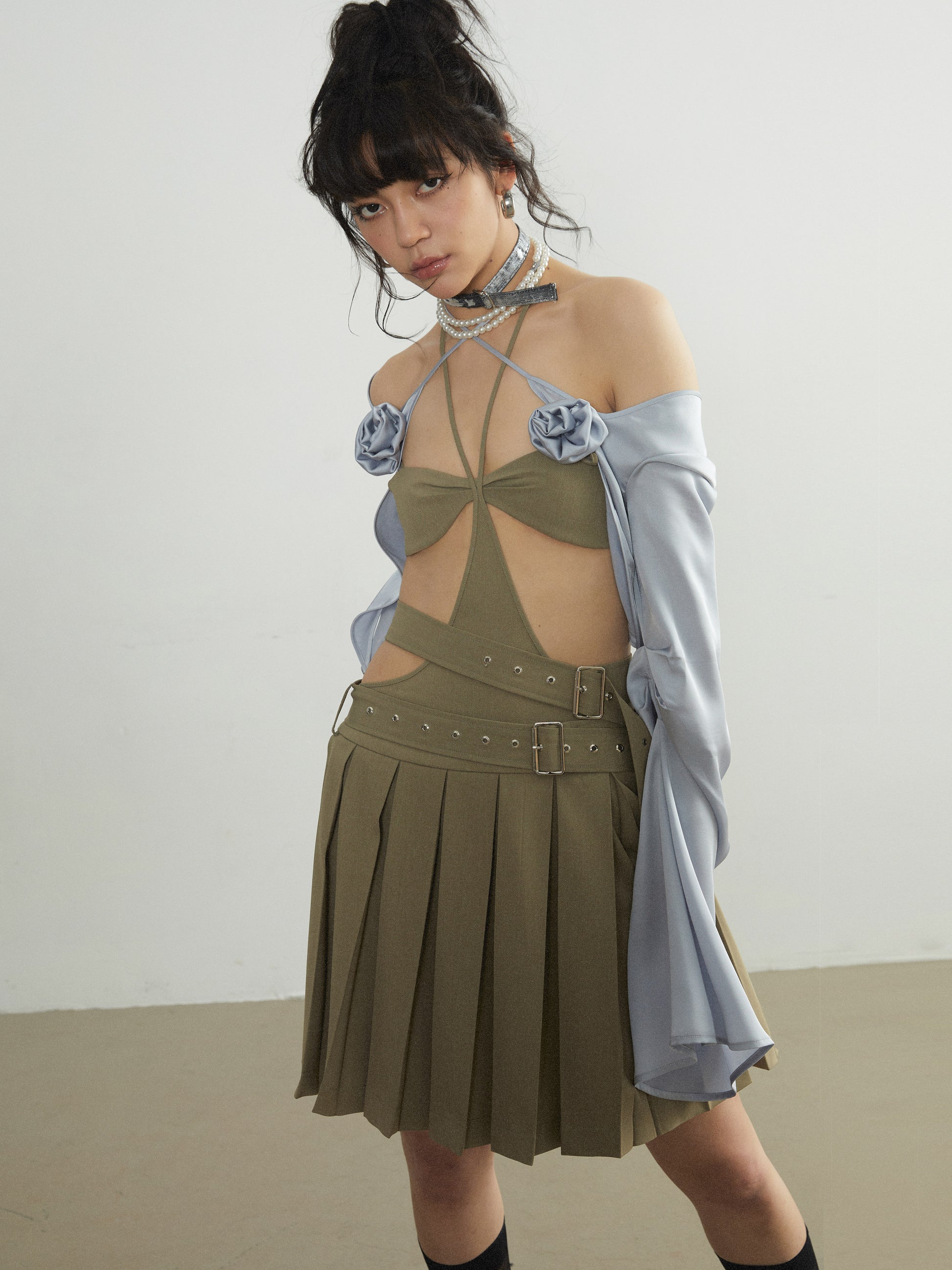 Elegant Pleated Suspender Skirt With Hollow Belt Detail - chiclara