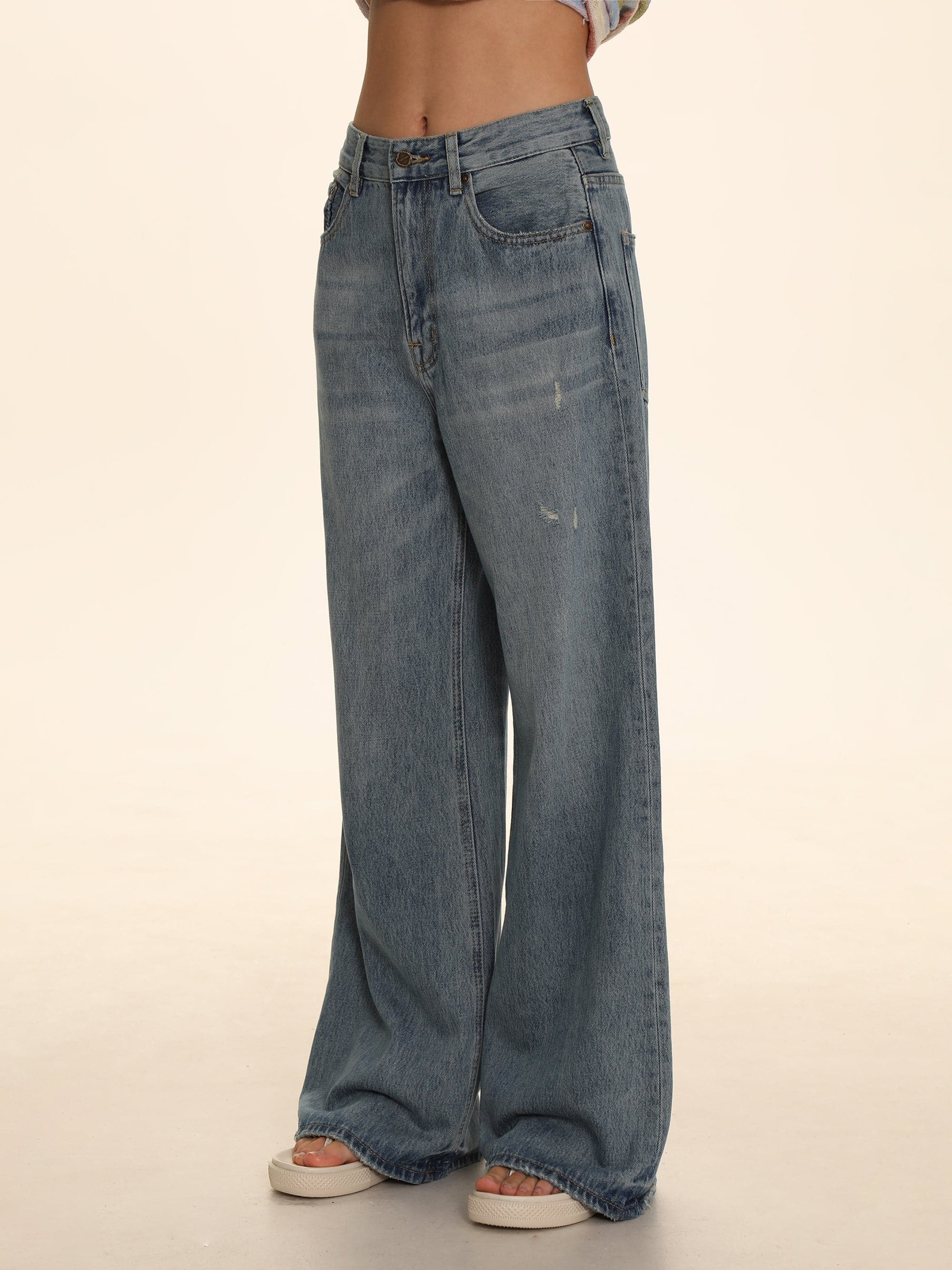 Classic Wide-Leg Denim Jeans - chiclara