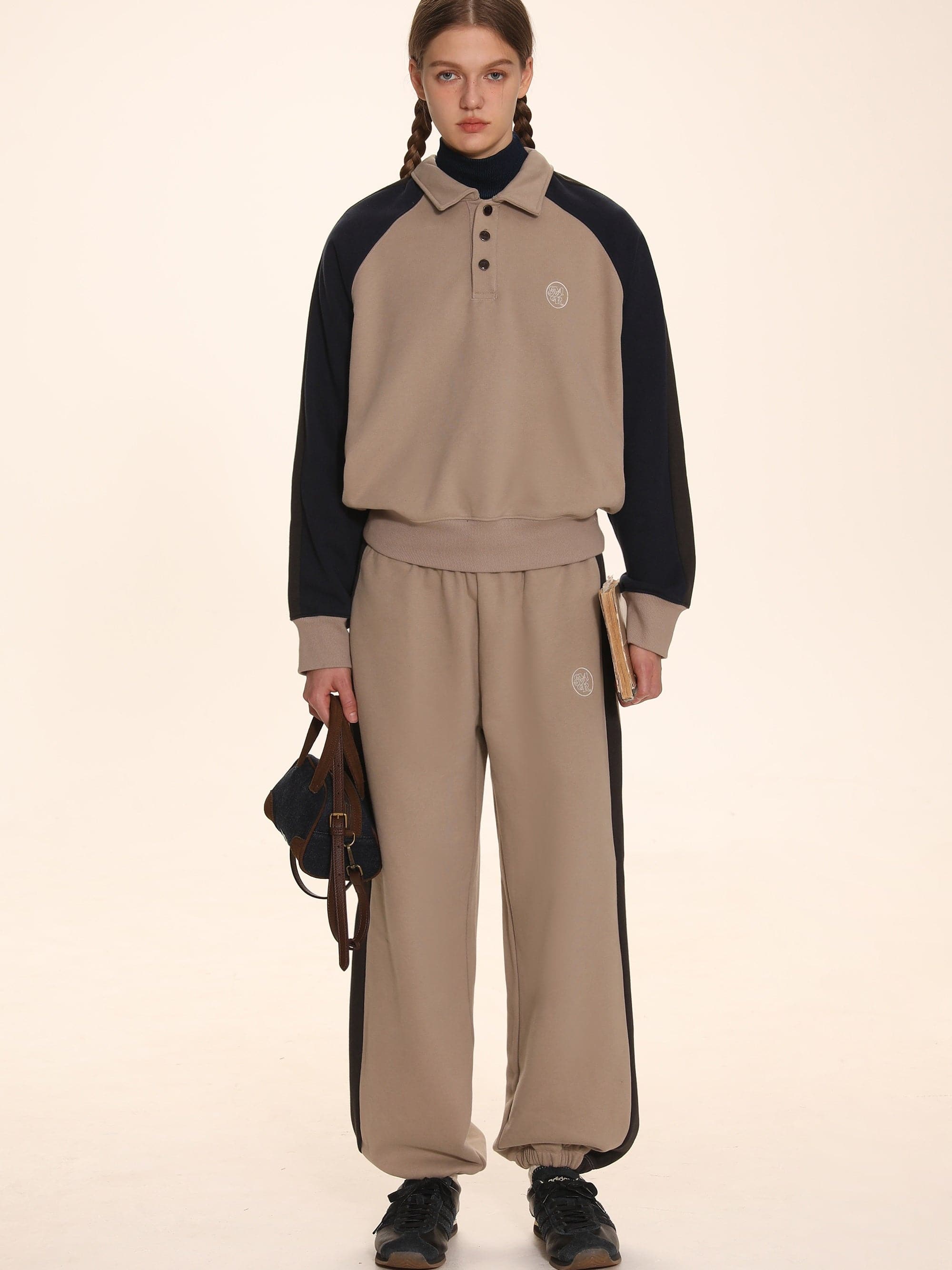Raglan Polo Sweatshirt With Stylish Sleeves - chiclara