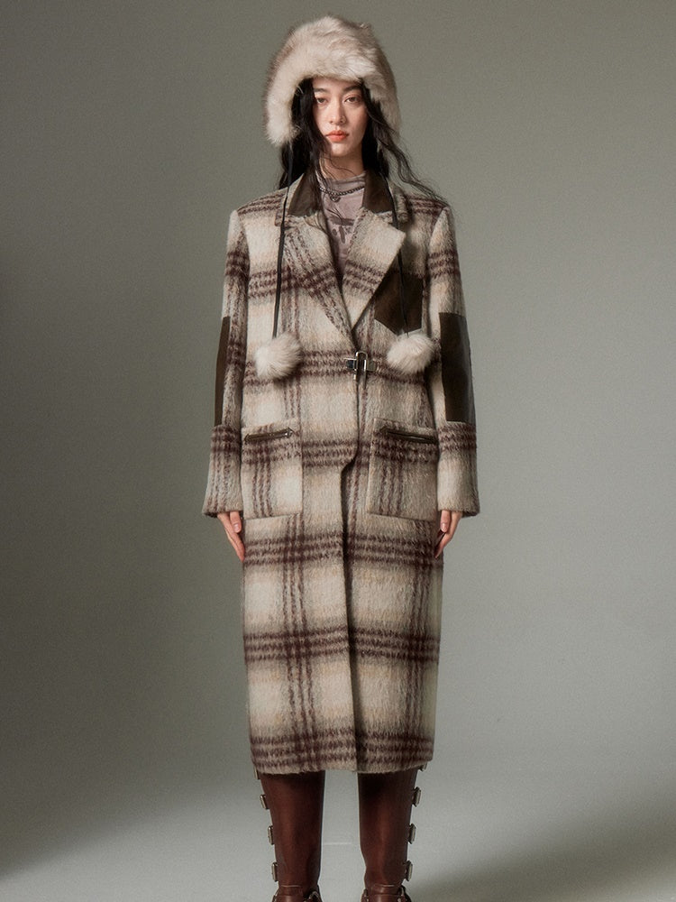 Vintage-Inspired Plaid Coat With Fur-Trimmed Hood - chiclara